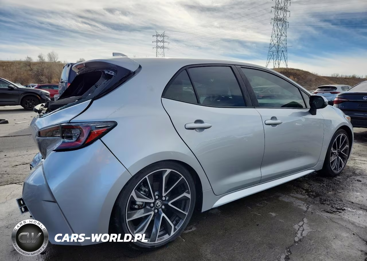 2020 Toyota Corolla Xse VIN:JTNA4RBE7L3088257 - 3