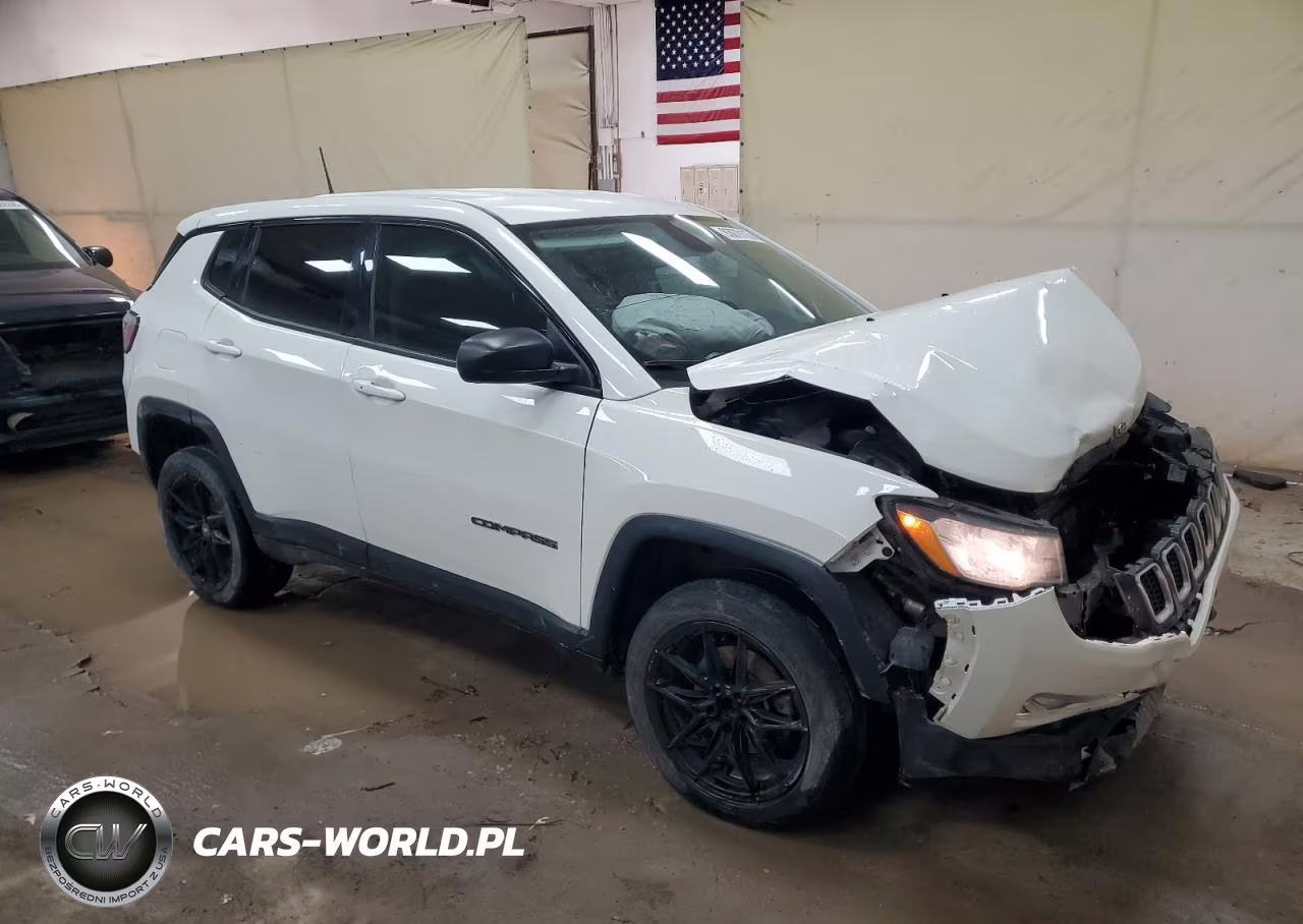 2018 Jeep Compass Sport VIN:3C4NJDAB2JT374737 - 4