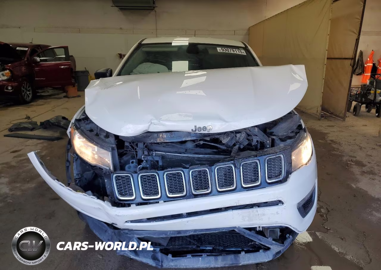2018 Jeep Compass Sport VIN:3C4NJDAB2JT374737 - 5