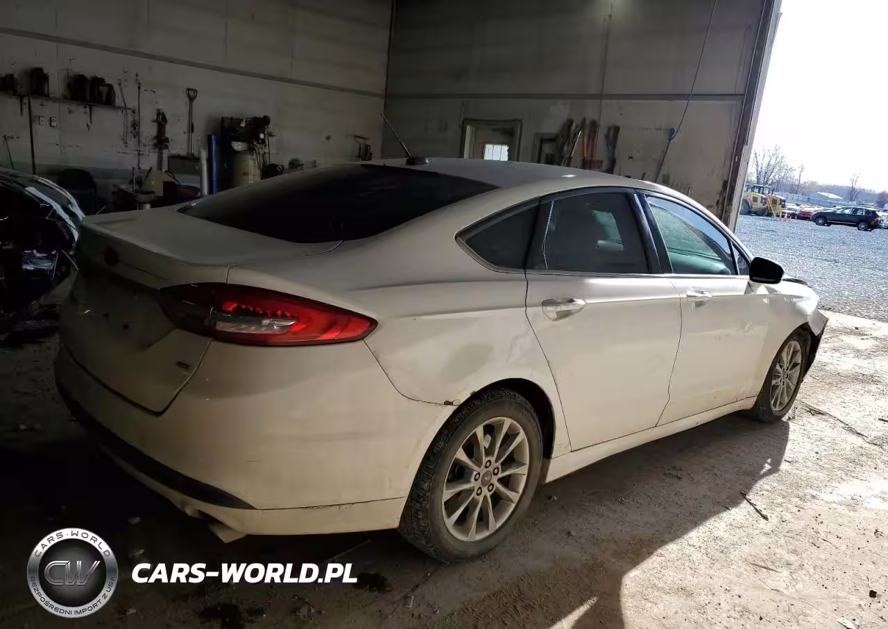 2017 Ford Fusion Se VIN:3FA6P0H71HR389692 - 3
