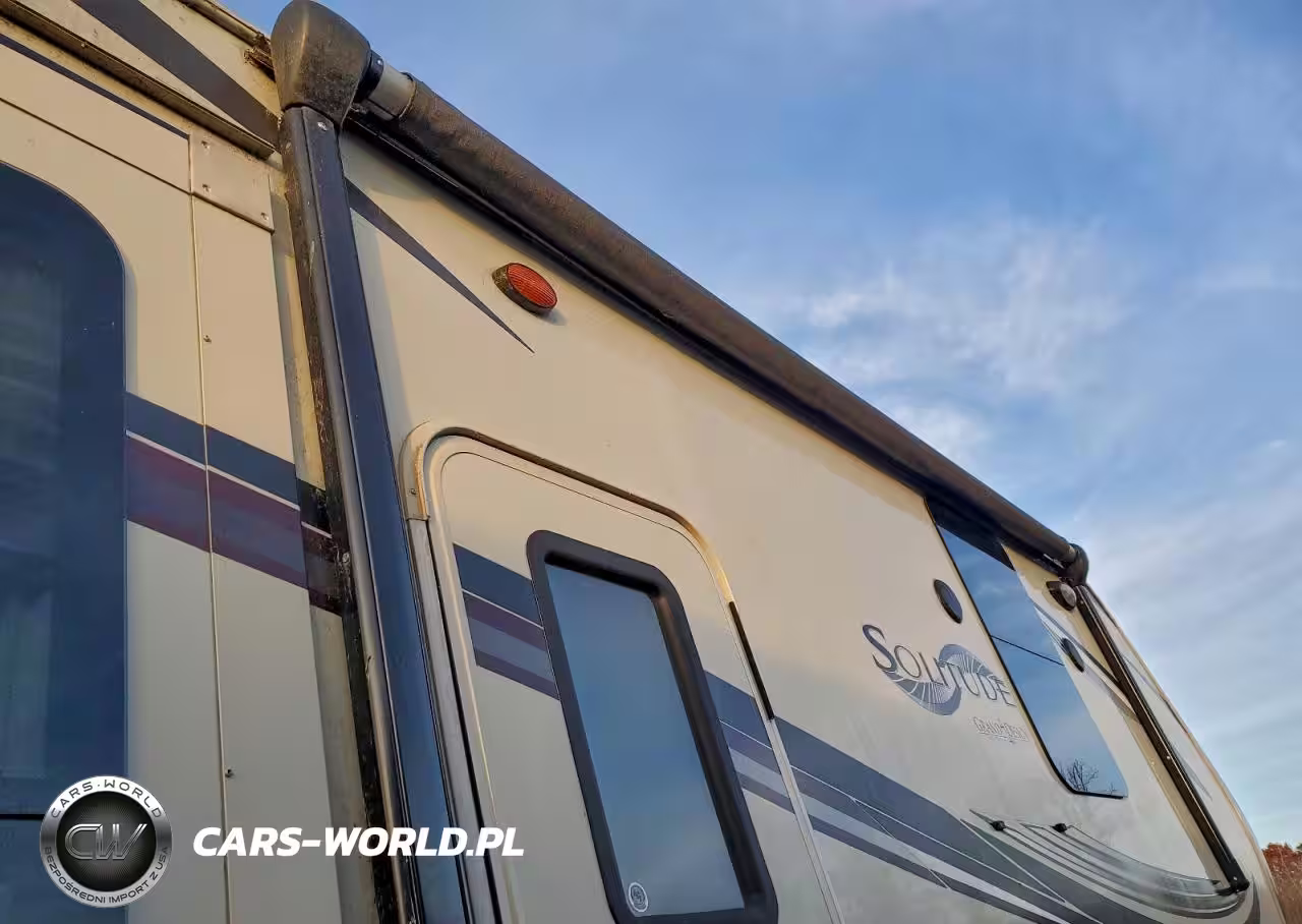 2015 Grand Desi Solitude VIN:573FS3629F1102794 - 9