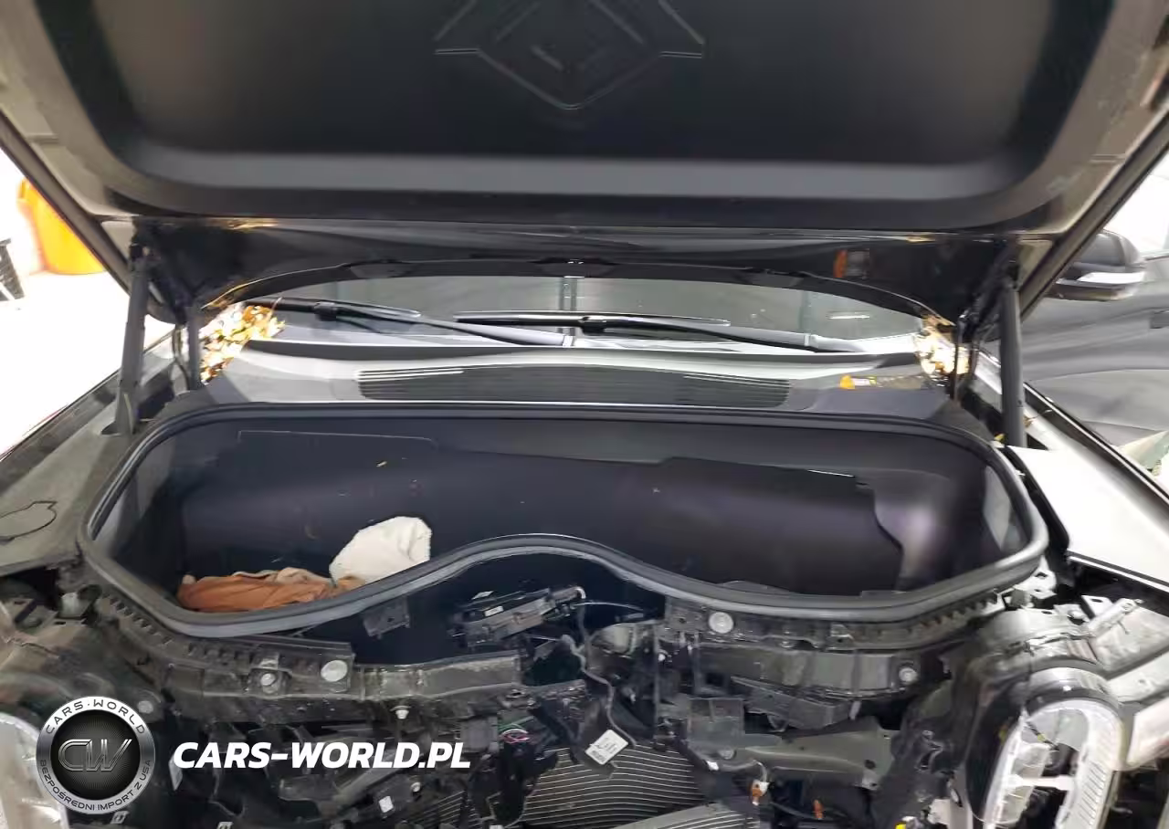 2023 Rivian R1S Adventure VIN:7PDSGABAXPN021332 - 12