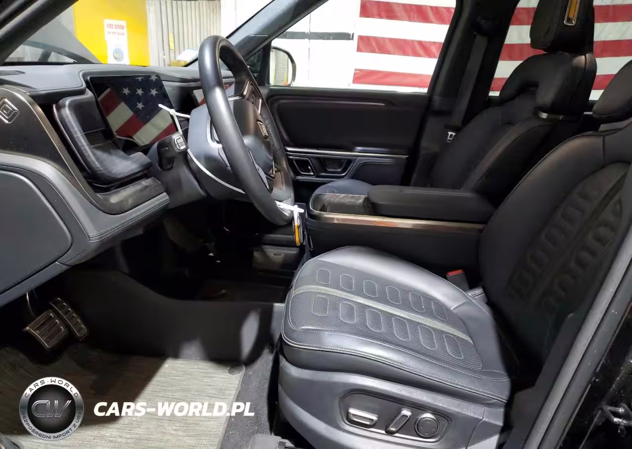 2023 Rivian R1S Adventure VIN:7PDSGABAXPN021332 - 7