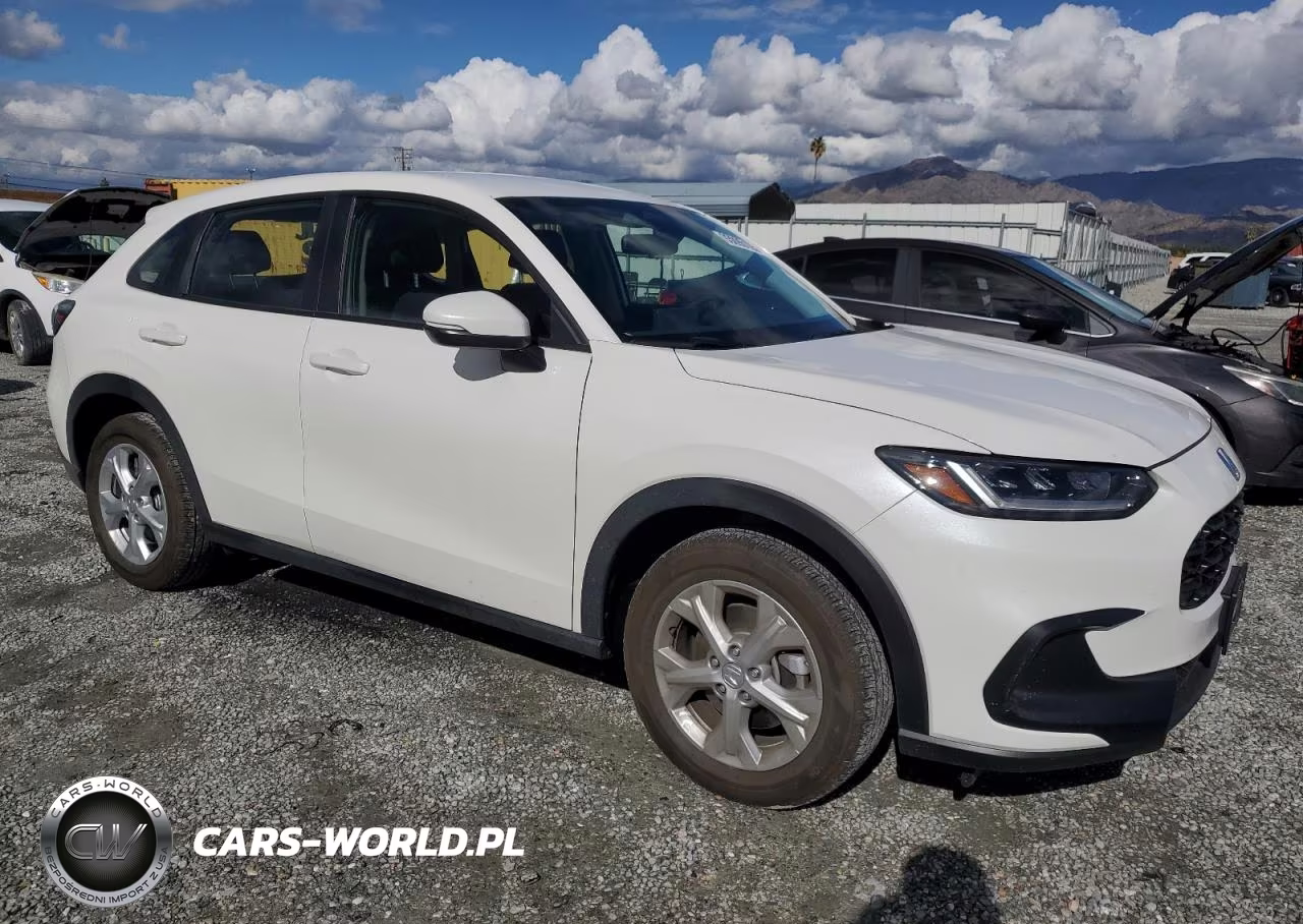 2025 Honda Hr-V Lx VIN:3CZRZ1H32SM733274 - 4