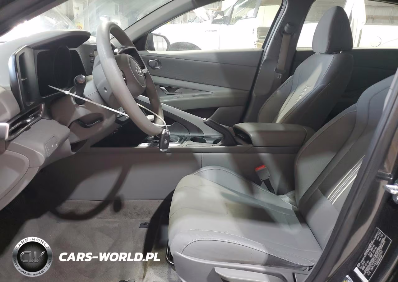 2023 Hyundai Elantra Sel VIN:5NPLM4AG5PH110947 - 7