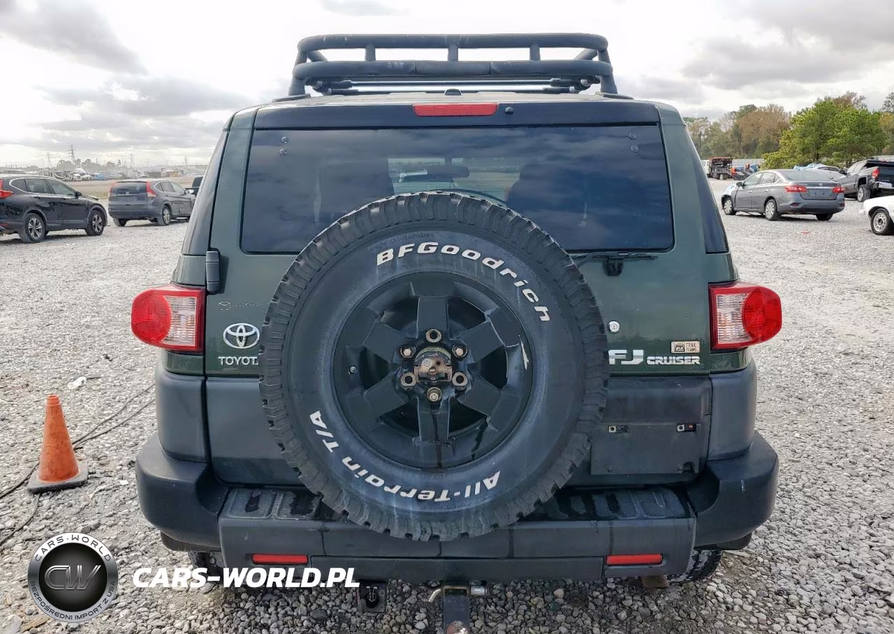2011 Toyota Fj Cruiser VIN:JTEBU4BF4BK112227 - 6