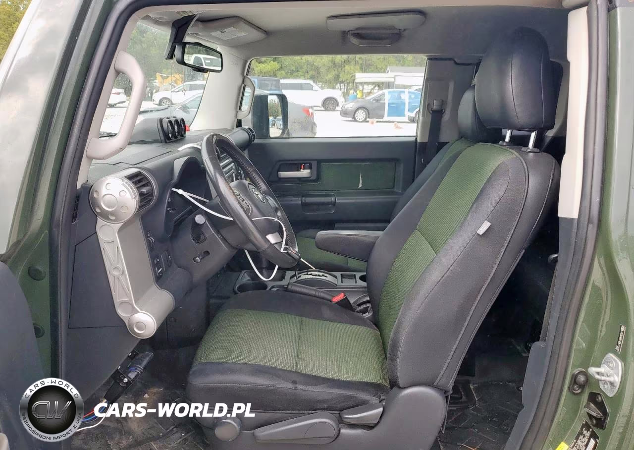 2011 Toyota Fj Cruiser VIN:JTEBU4BF4BK112227 - 7