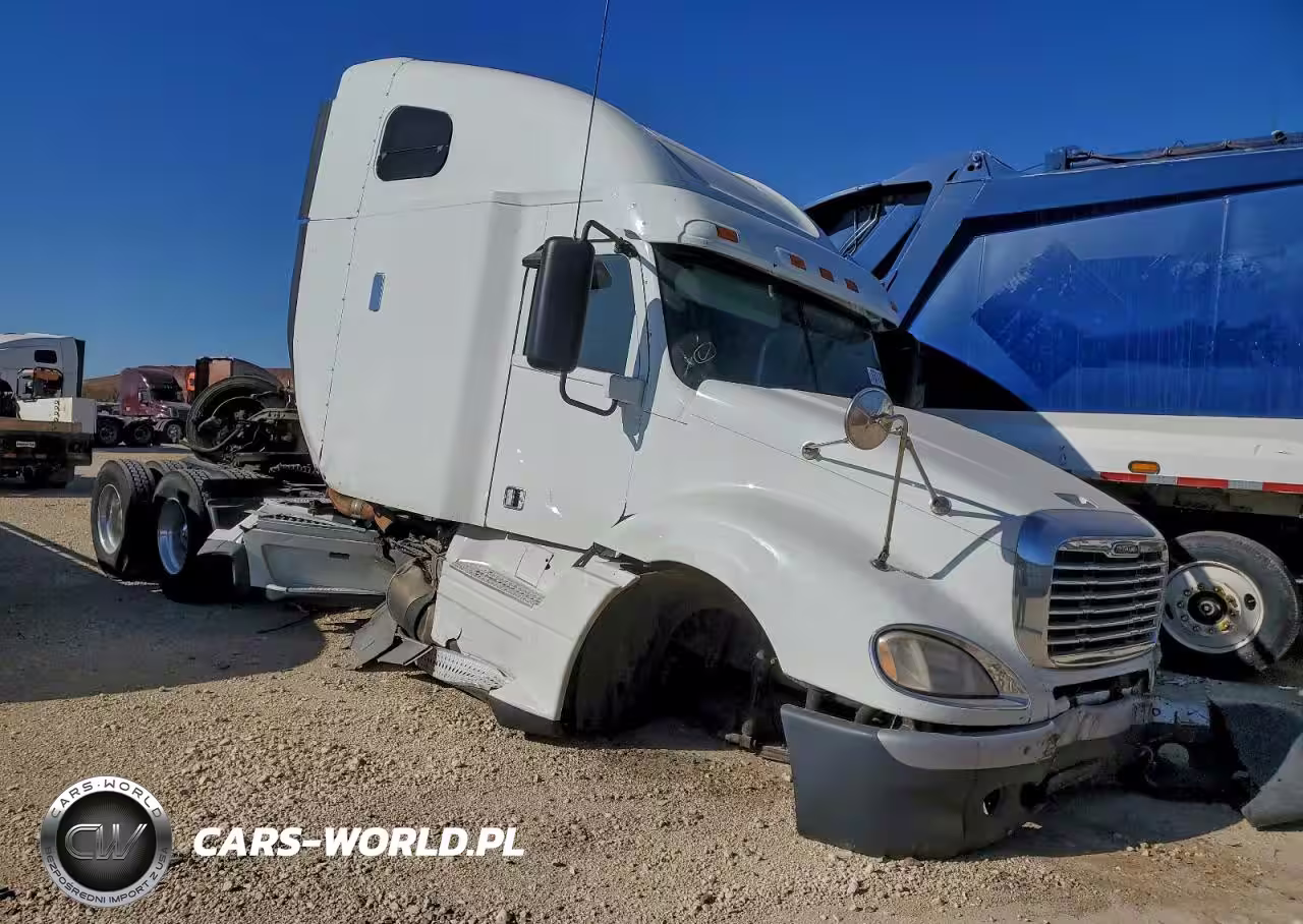 2018 Freightliner Columbia Semi Truck