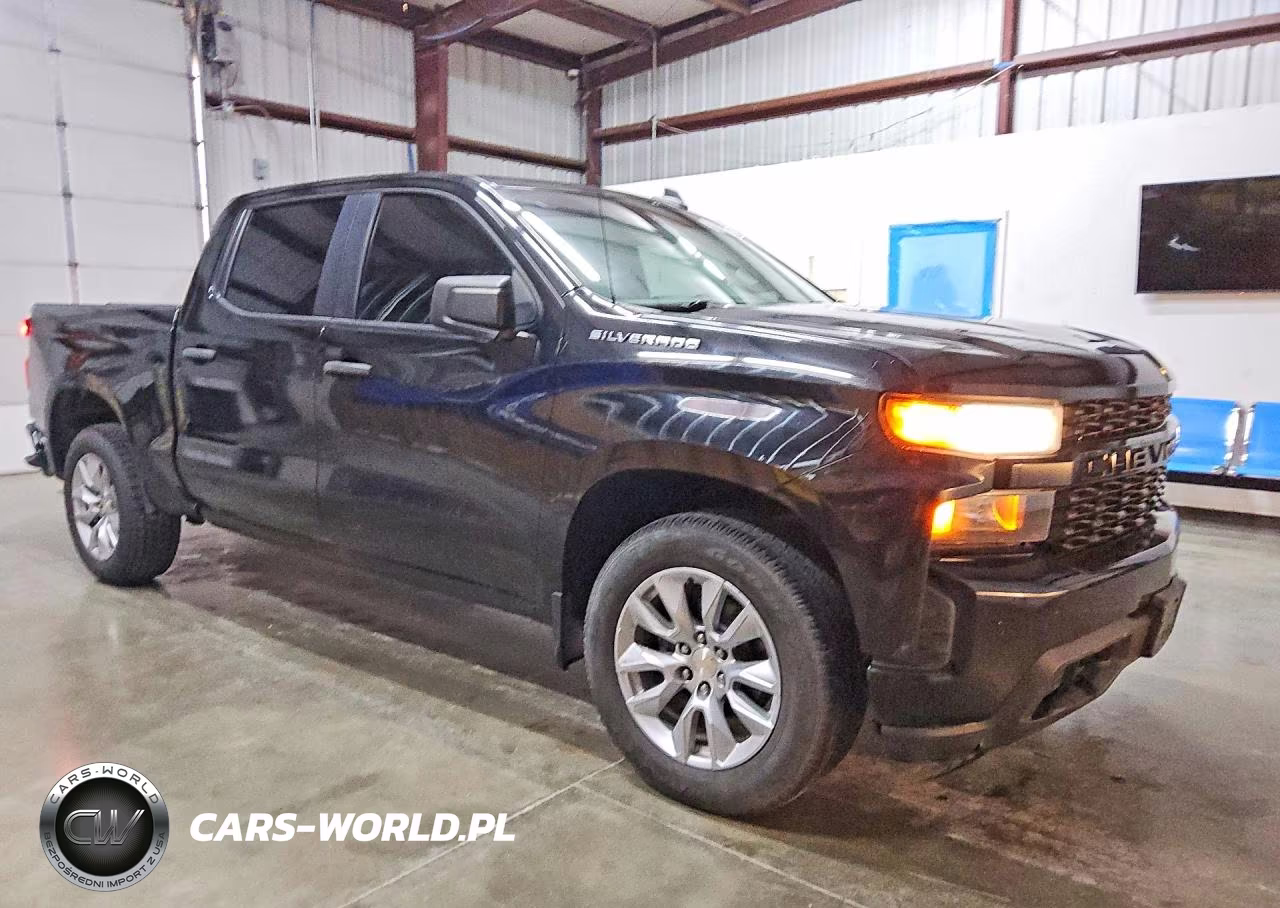 2022 Chevrolet Silverado Ltd C1500 Custom VIN:1GCPWBEK4NZ140493 - 4