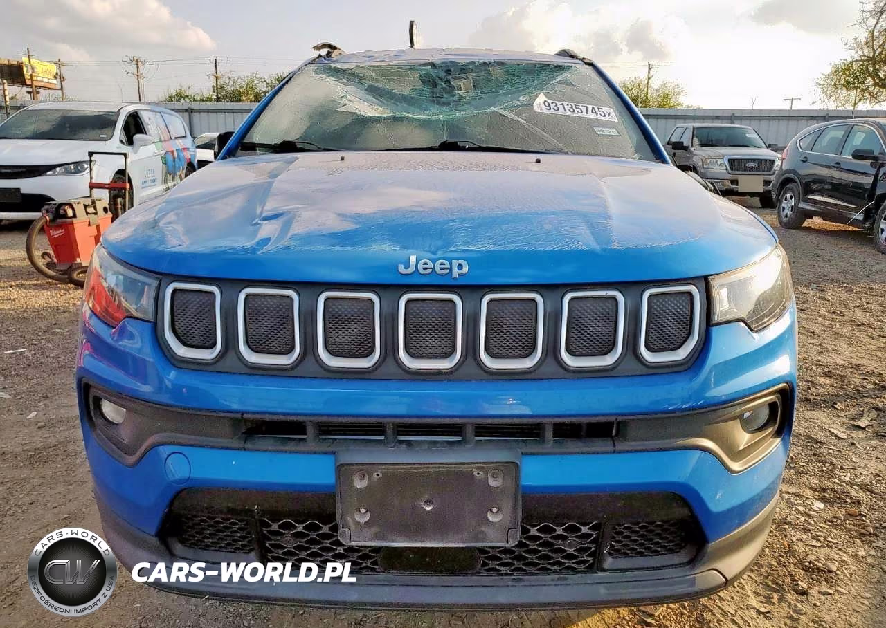 2022 Jeep Compass Latitude VIN:3C4NJCBBXNT137797 - 5