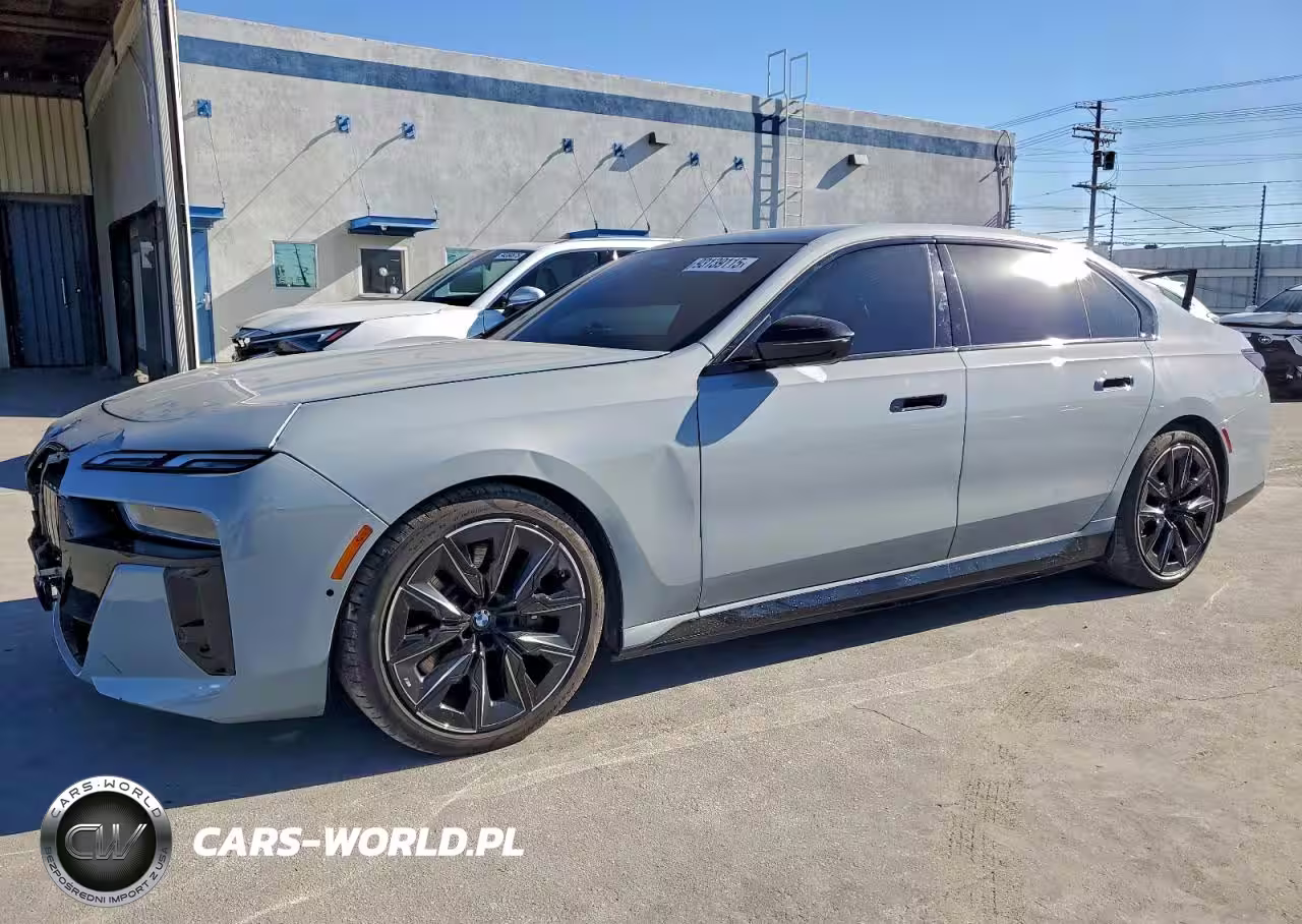 2025 BMW I7 Edrive50