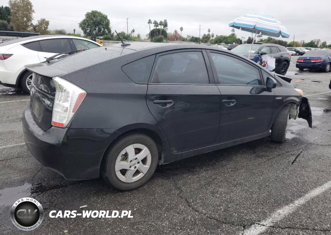 2011 Toyota Prius VIN:JTDKN3DU1B1441447 - 3