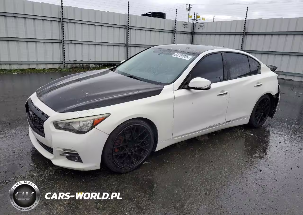 2015 Infiniti Q50 Base