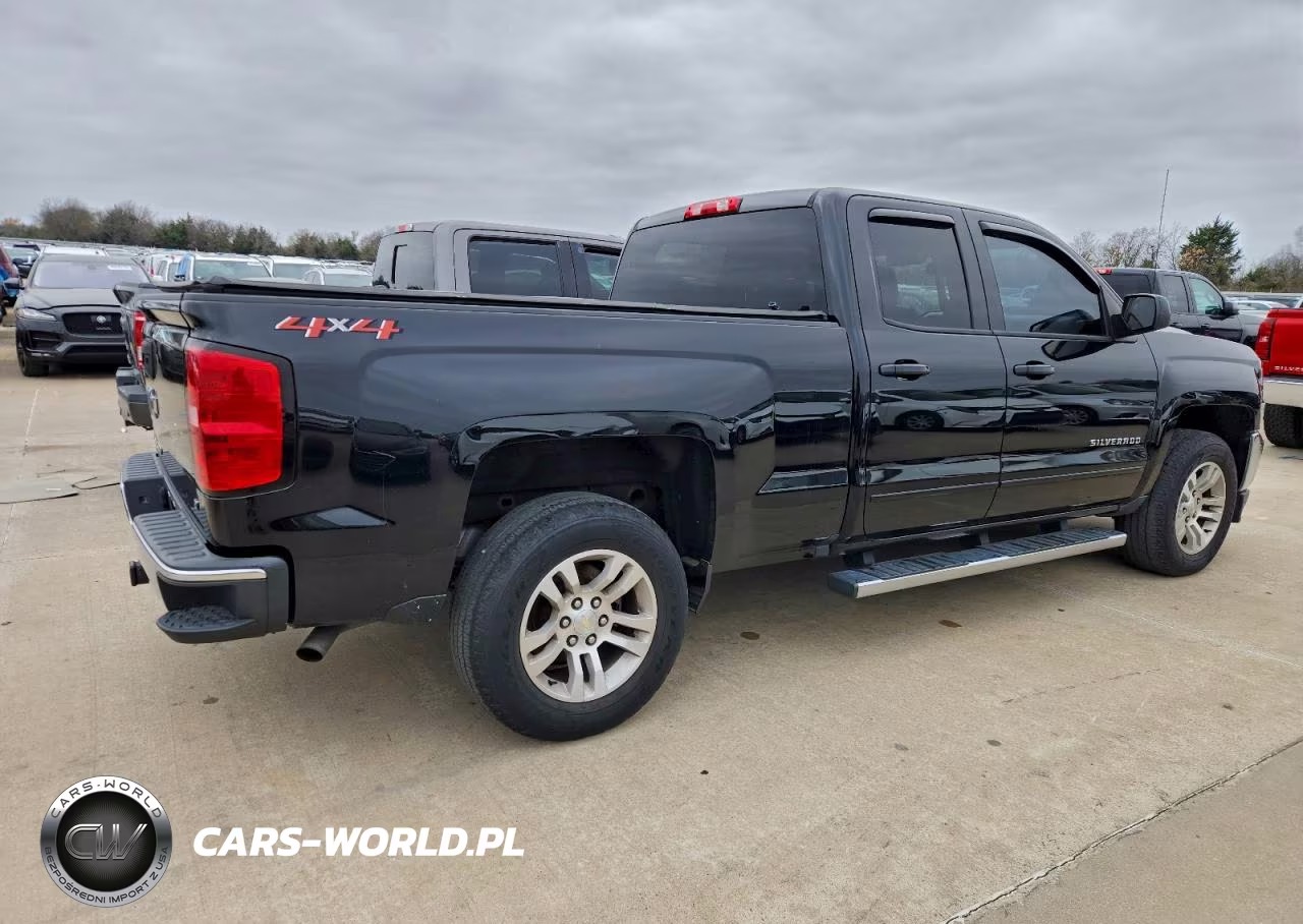 2018 Chevrolet Silverado K1500 Lt VIN:1GCVKREC0JZ214894 - 3