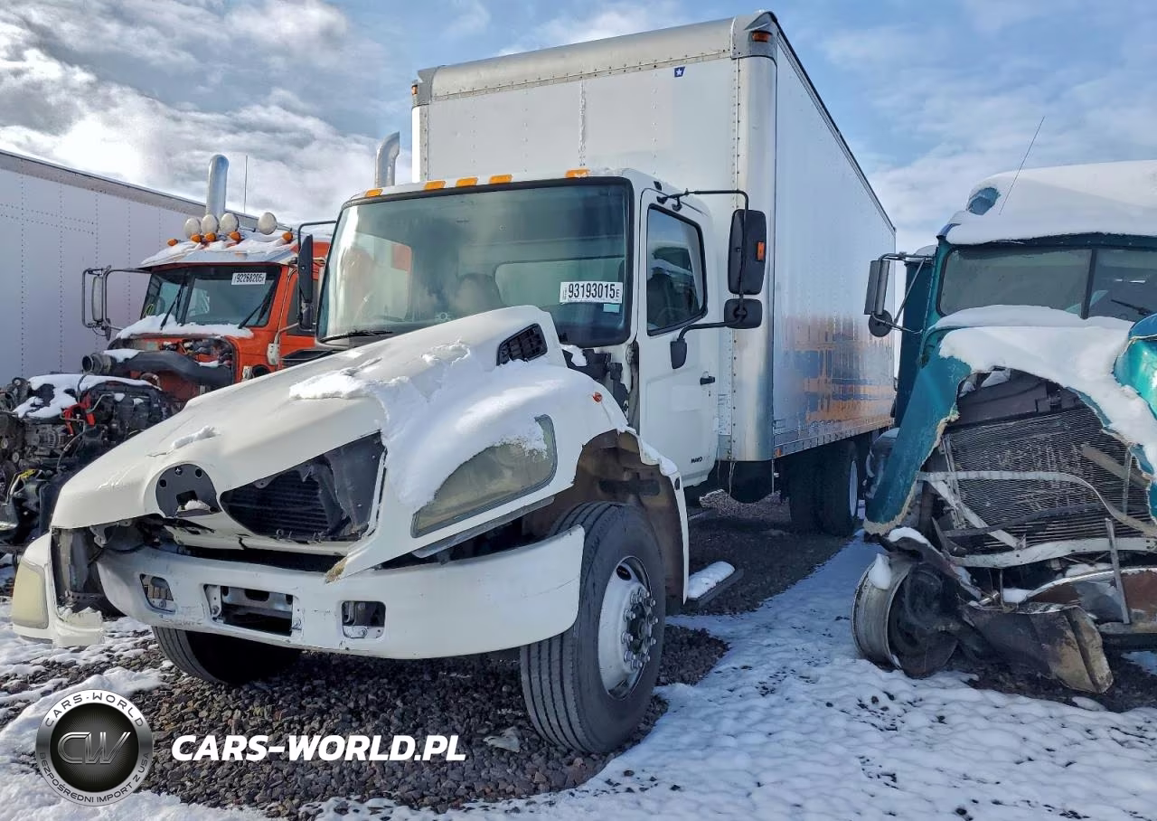 2007 Hino 268 Box Truck