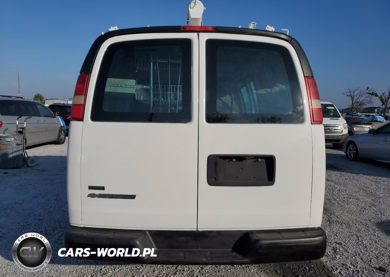2011 Chevrolet Express 2500 Utility - Service Van VIN:1GCWGFCA8B1127797 - 6