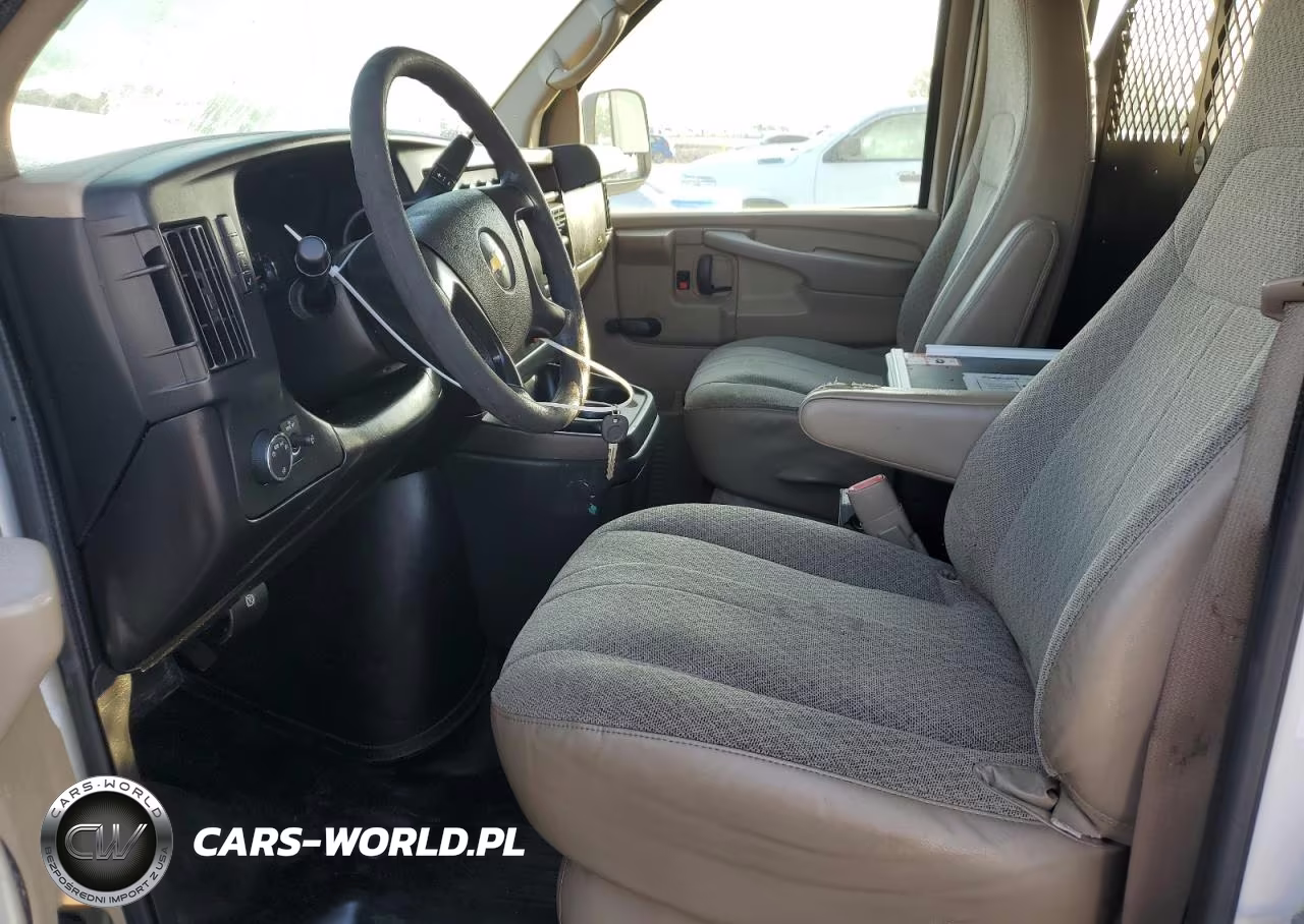 2011 Chevrolet Express 2500 Utility - Service Van VIN:1GCWGFCA8B1127797 - 7
