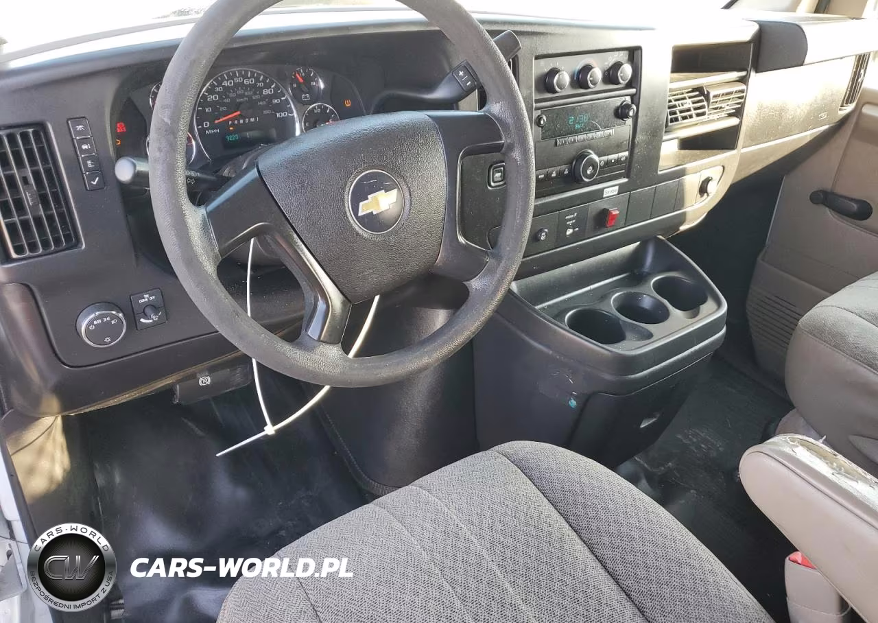 2011 Chevrolet Express 2500 Utility - Service Van VIN:1GCWGFCA8B1127797 - 8