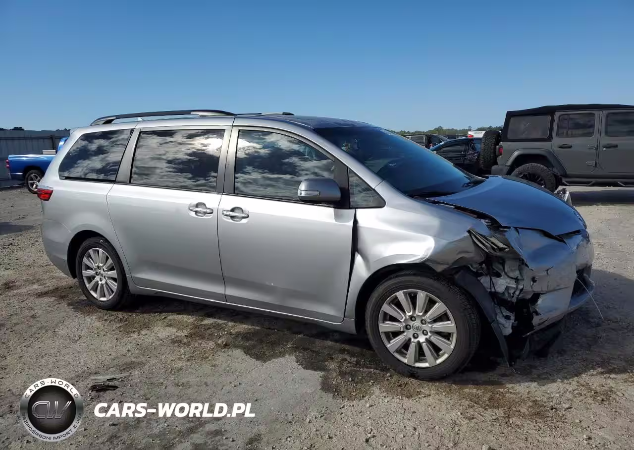 2017 Toyota Sienna Xle VIN:5TDYZ3DC2HS886152 - 4
