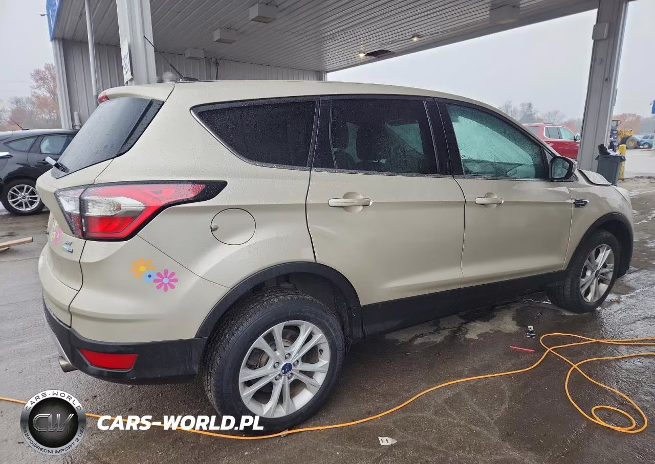 2017 Ford Escape Se VIN:1FMCU9GD7HUE72713 - 3