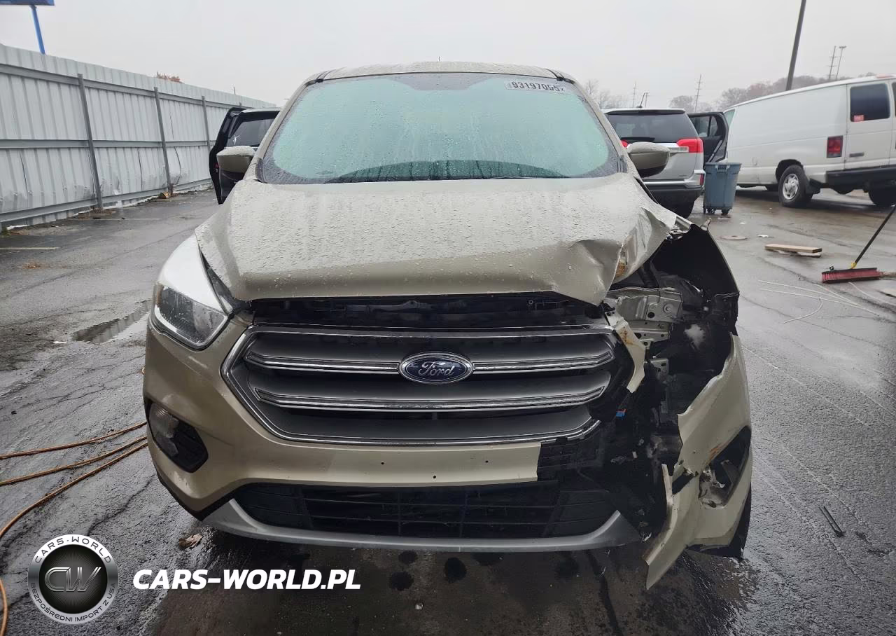 2017 Ford Escape Se VIN:1FMCU9GD7HUE72713 - 5