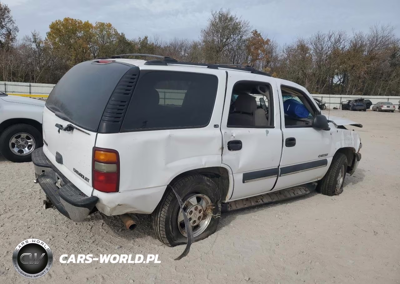 2002 Chevrolet Tahoe C1500 VIN:1GNEC13Z42R143990 - 3