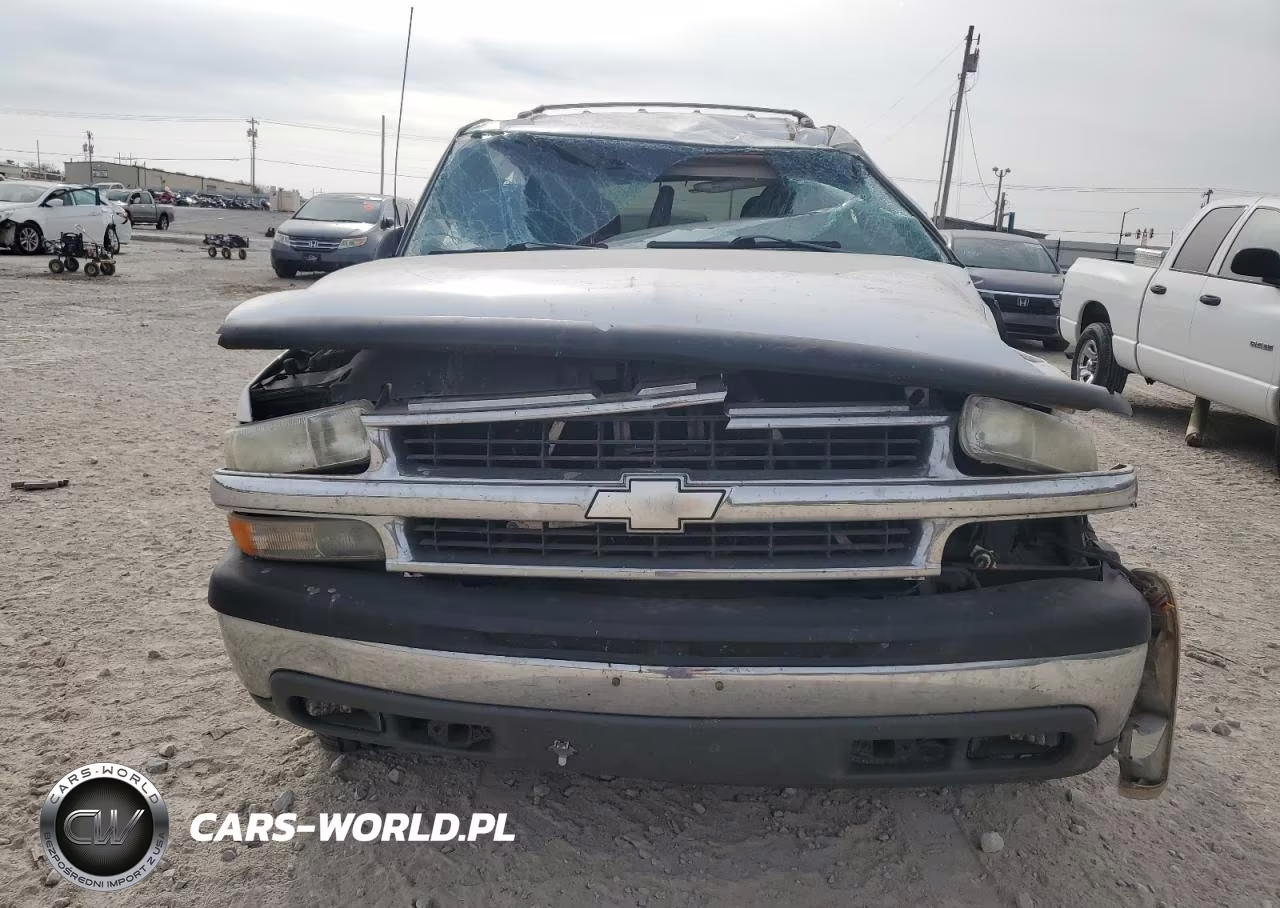 2002 Chevrolet Tahoe C1500 VIN:1GNEC13Z42R143990 - 5