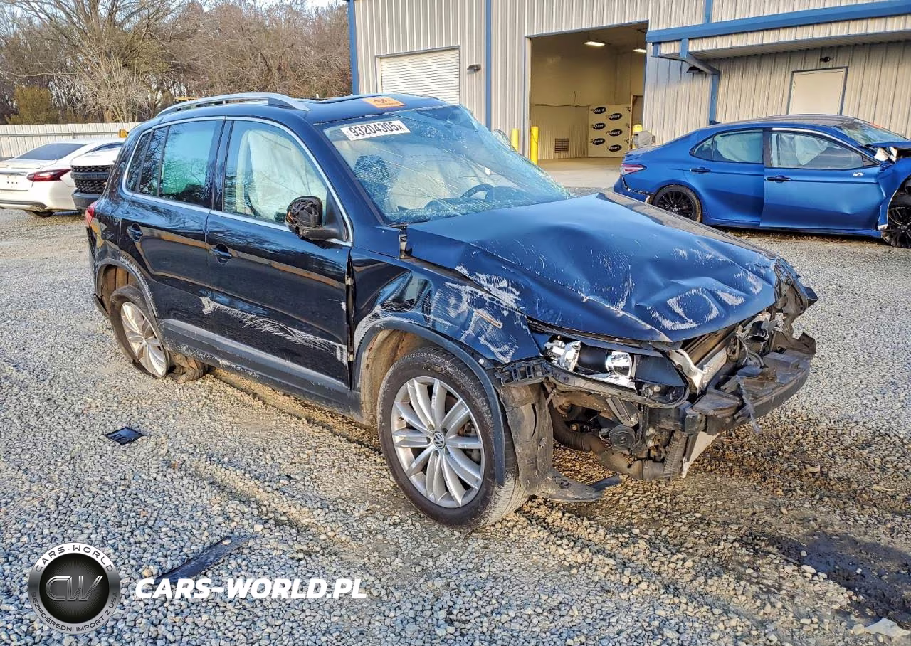 2013 Volkswagen Tiguan S VIN:WVGAV3AX1DW617568 - 4
