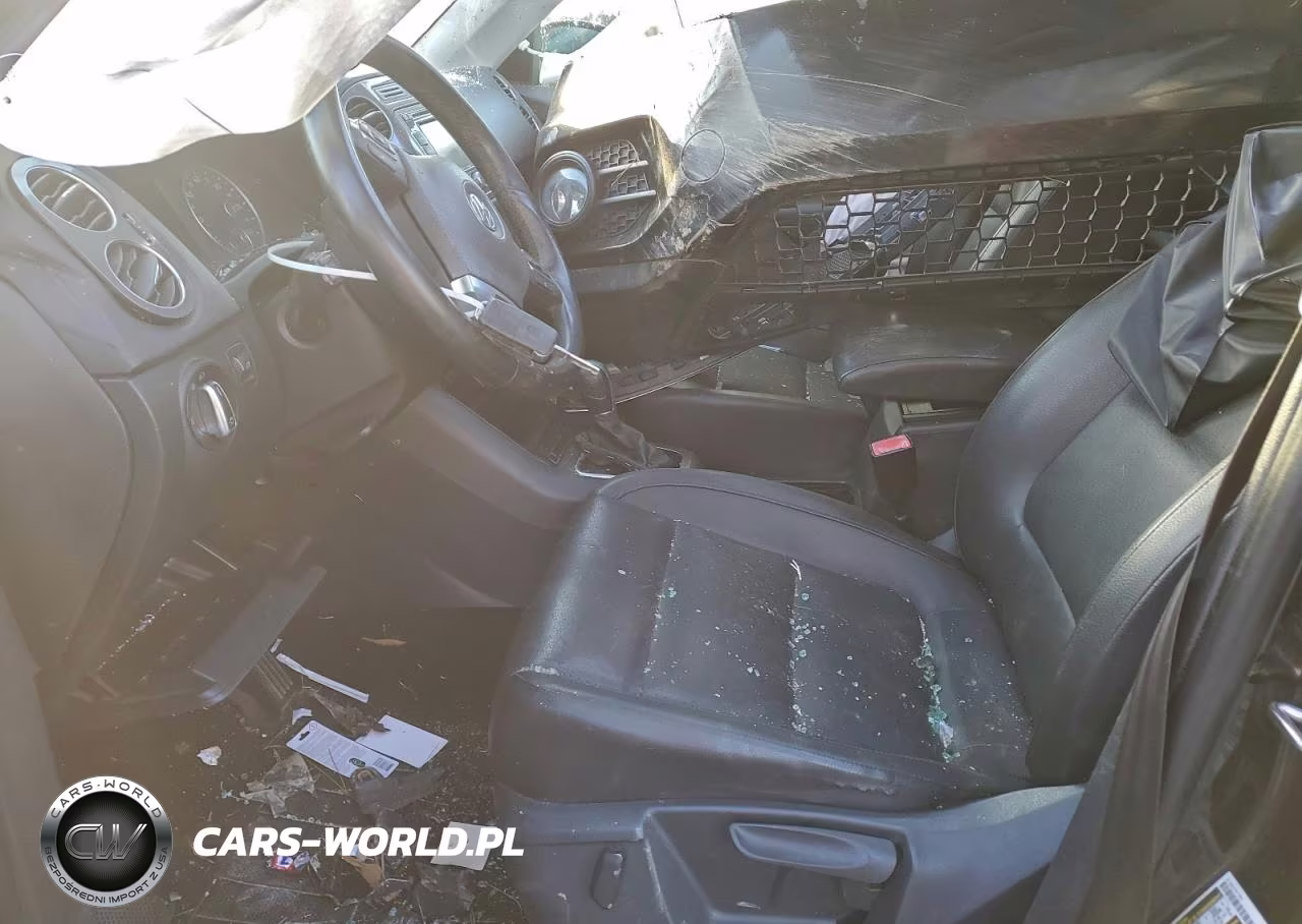 2013 Volkswagen Tiguan S VIN:WVGAV3AX1DW617568 - 7