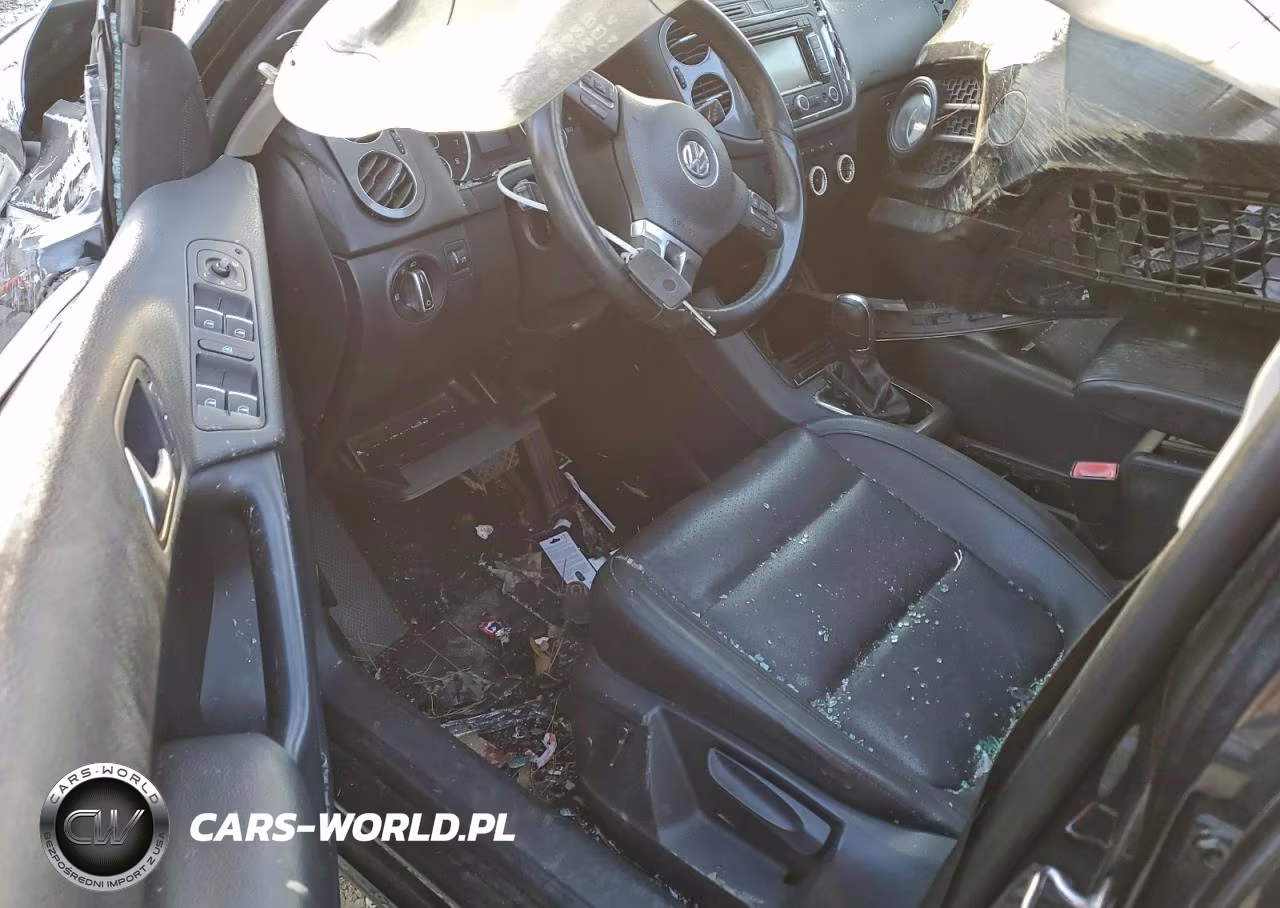 2013 Volkswagen Tiguan S VIN:WVGAV3AX1DW617568 - 8