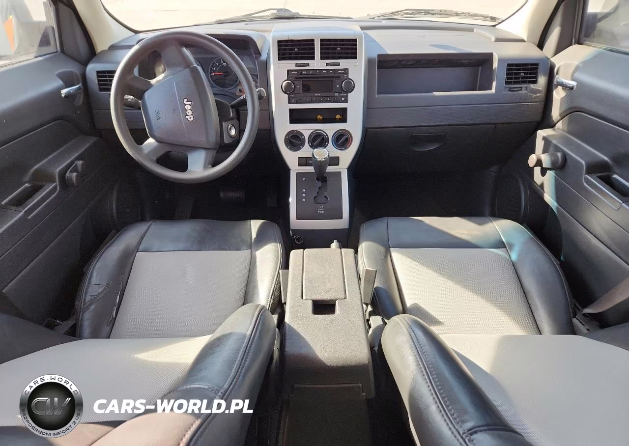 2008 Jeep Patriot Sport VIN:1J8FT28078D731619 - 8