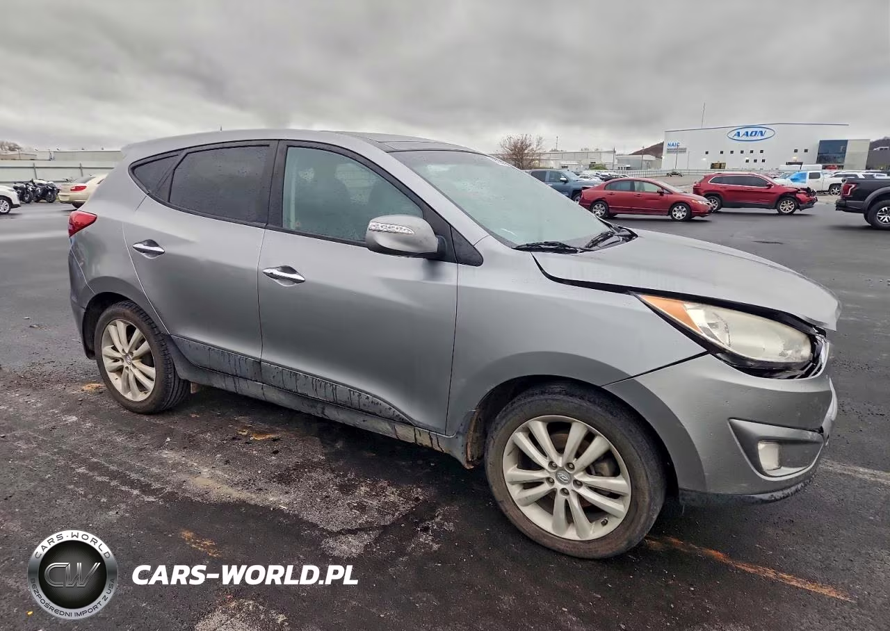 2013 Hyundai Tucson Limited VIN:KM8JU3AC5DU558049 - 4