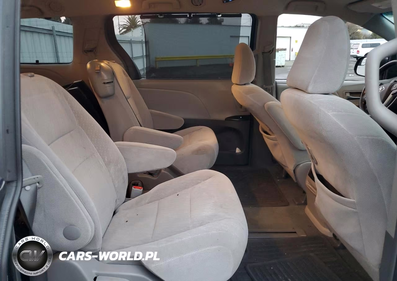 2017 Toyota Sienna Le VIN:5TDKZ3DC5HS876138 - 11