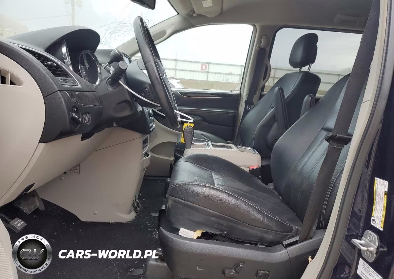 2013 Chrysler Town & Country Touring VIN:2C4RC1BG9DR775374 - 7