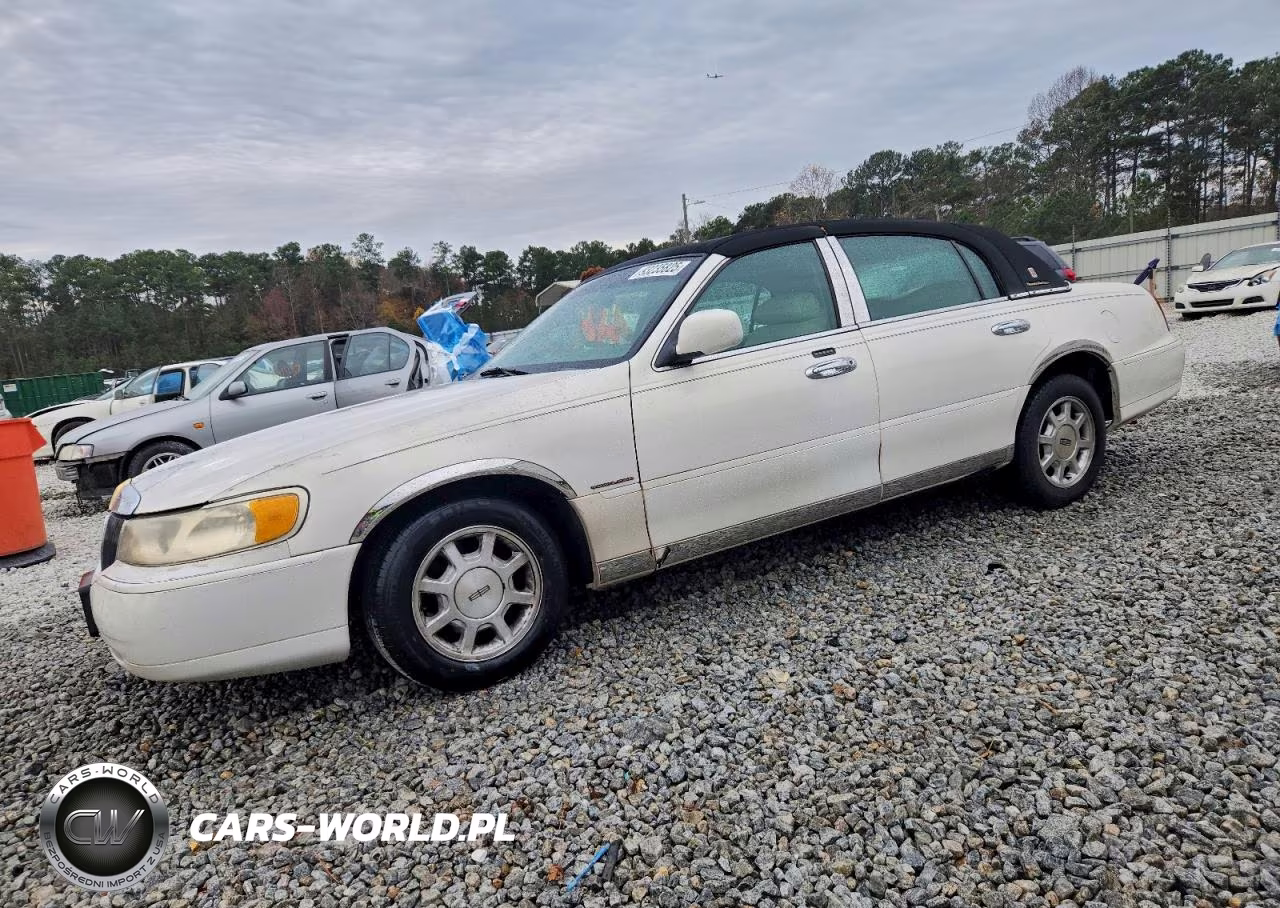 2000 Lincoln Town Car Signature – zdjęcie 1 z 12