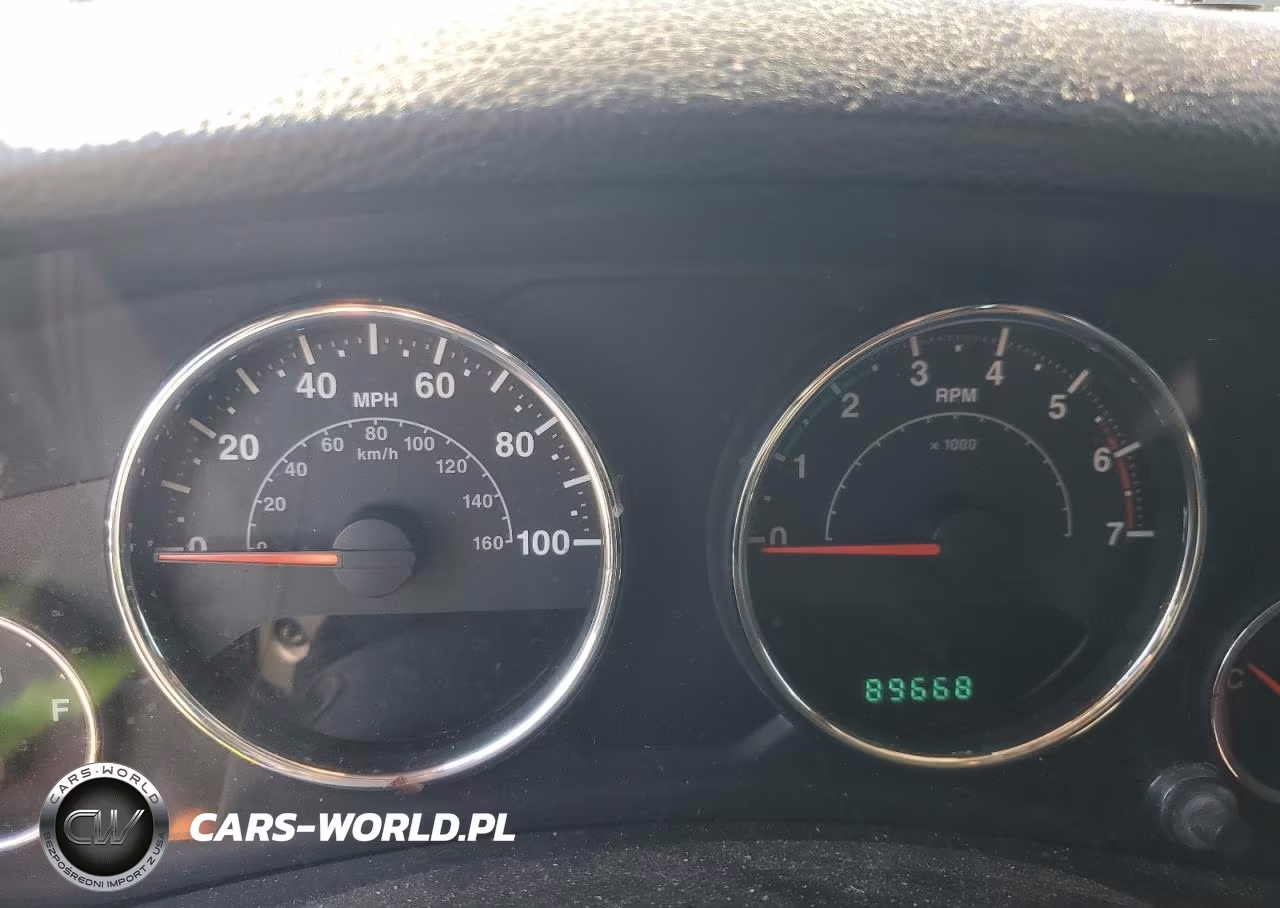 2011 Jeep Wrangler Sport VIN:1J4AA2D13BL598984 - 9