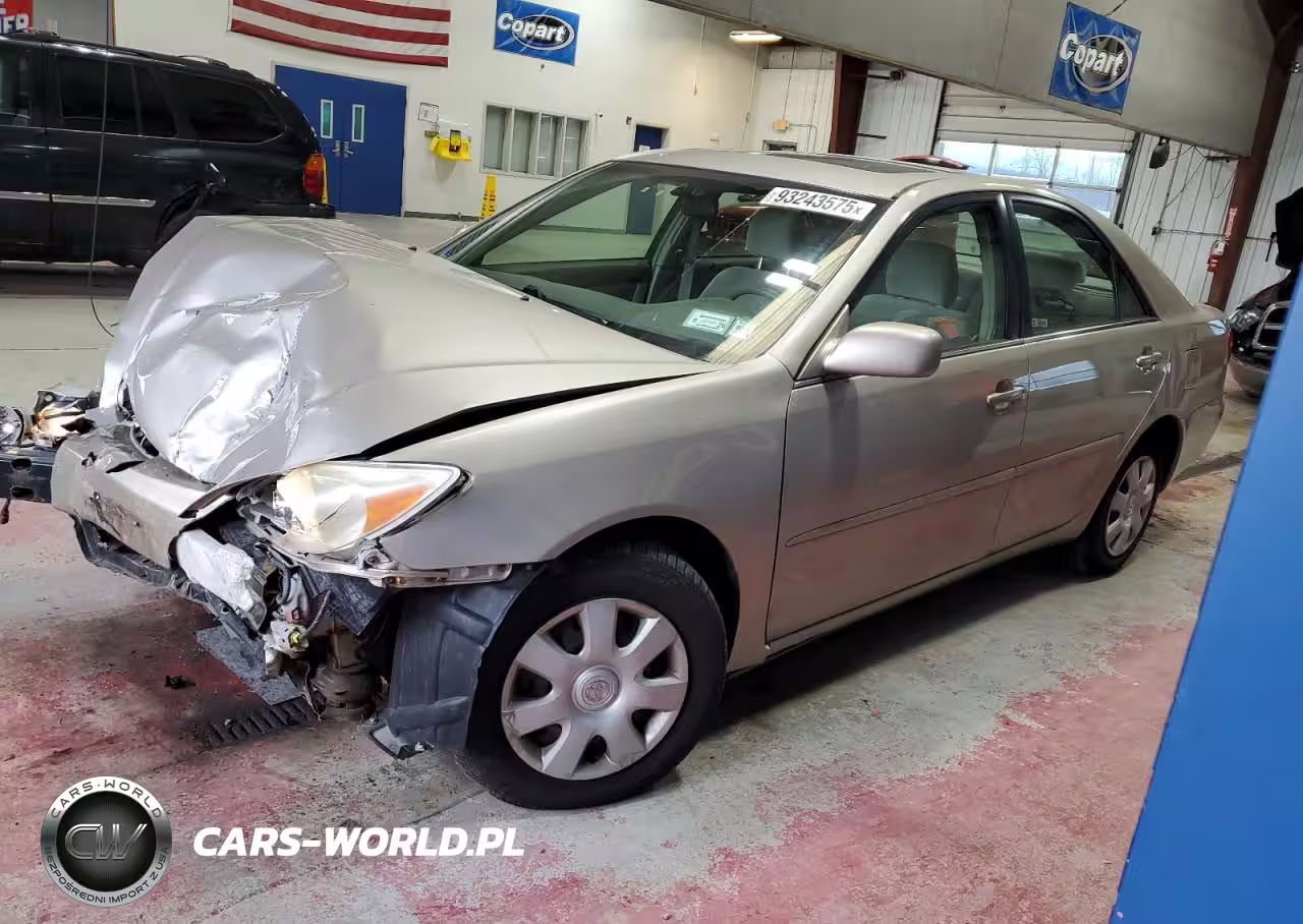 2004 Toyota Camry Le