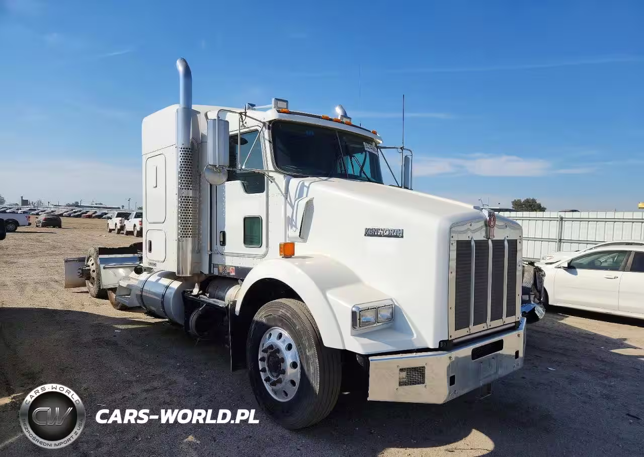 2015 Kenworth T800 Semi Truck