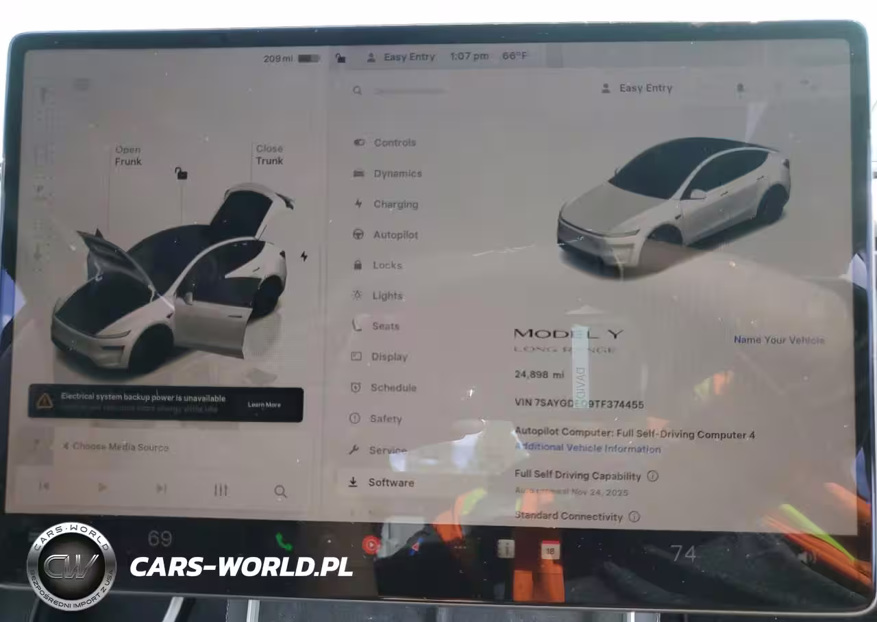 2026 Tesla Model Y VIN:7SAYGDED9TF374455 - 9