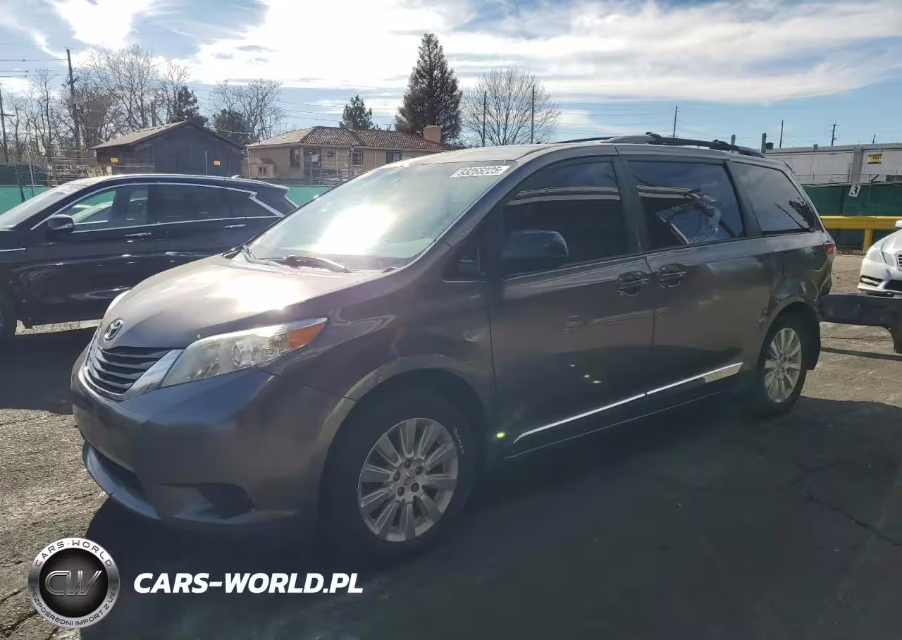 2014 Toyota Sienna Le