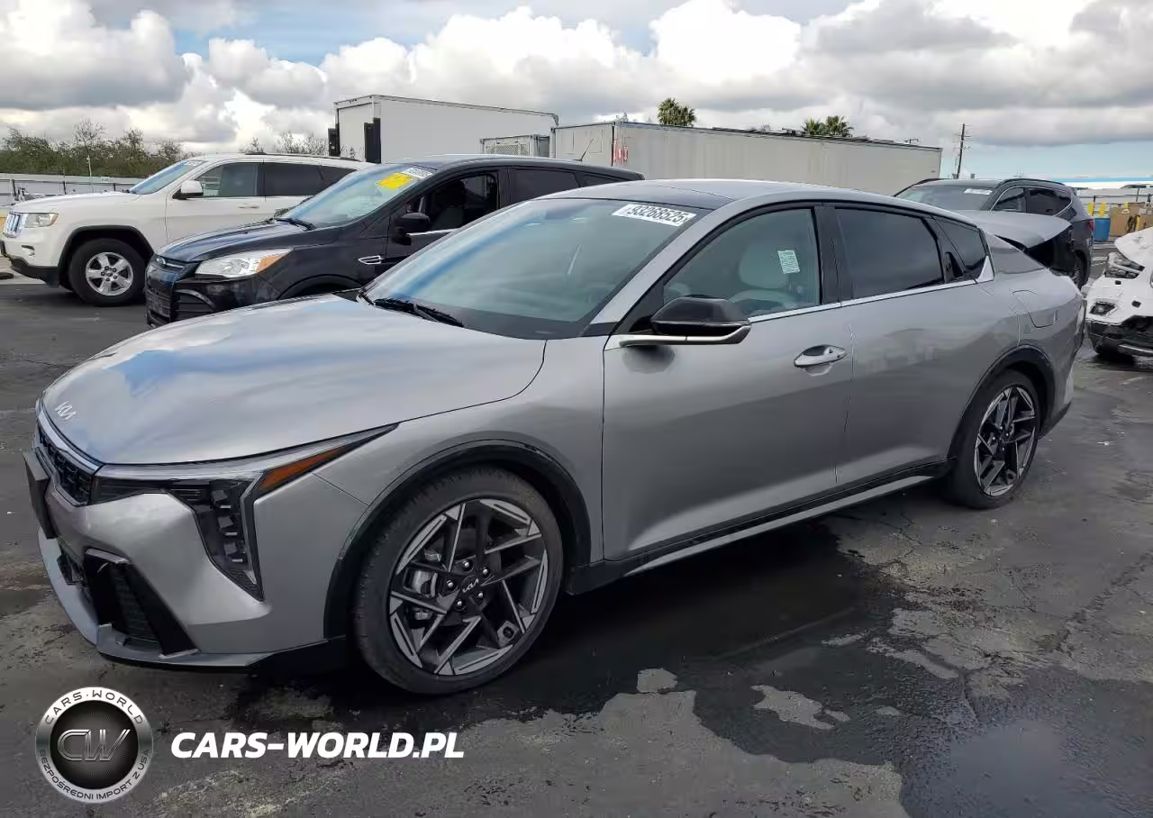 2025 Kia K4 Gt Line