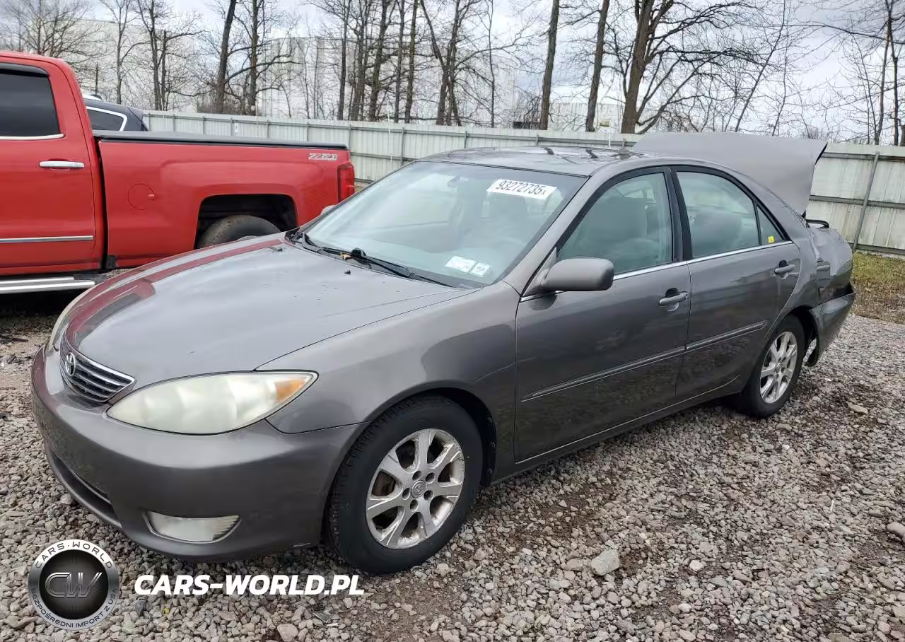 2005 Toyota Camry Le