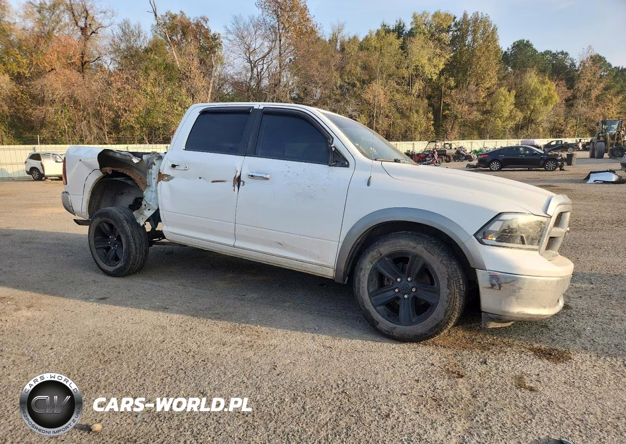 2011 Dodge Ram 1500 VIN:1D7RV1CT5BS552692 - 4