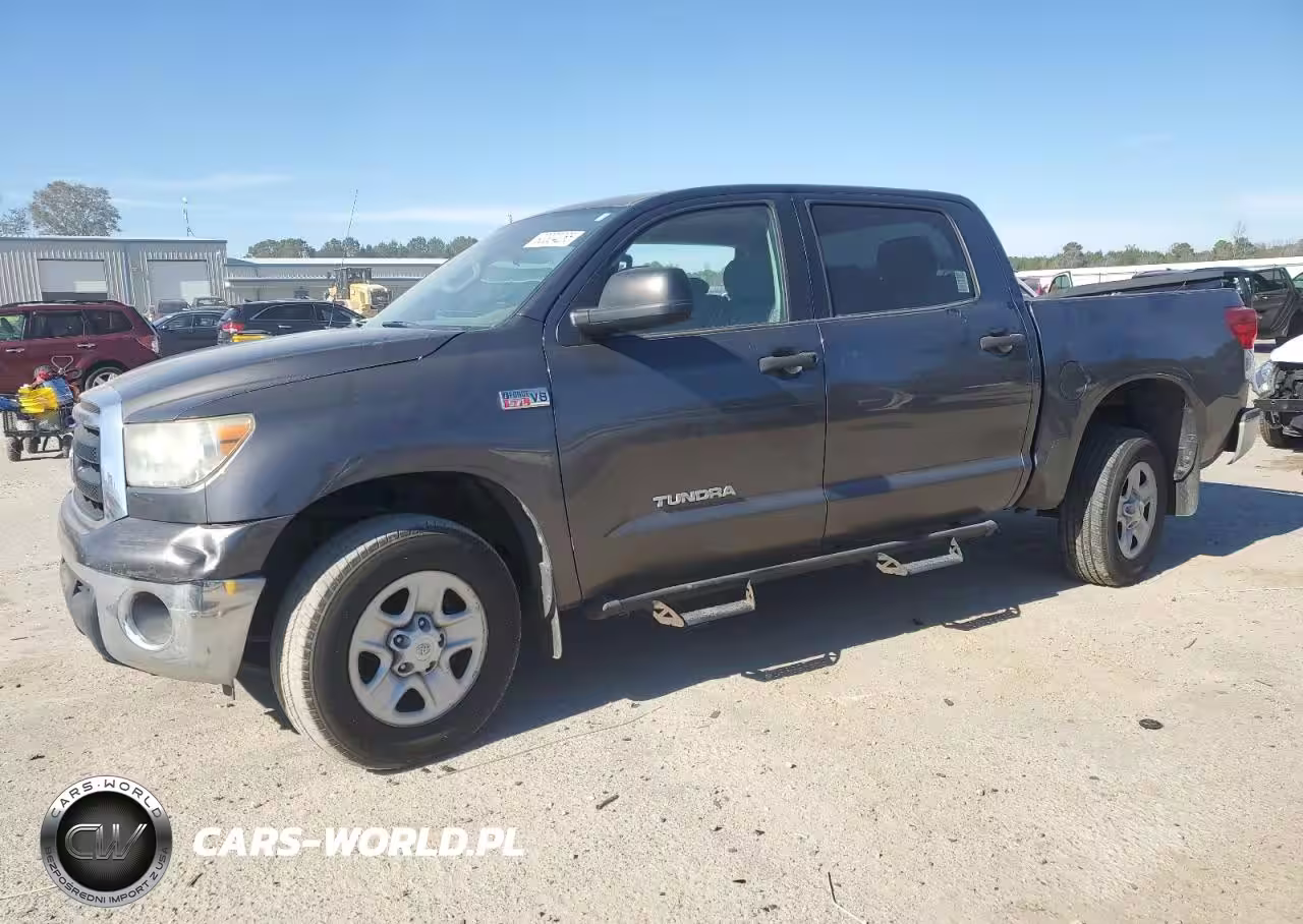 2013 Toyota Tundra Crewmax Sr5