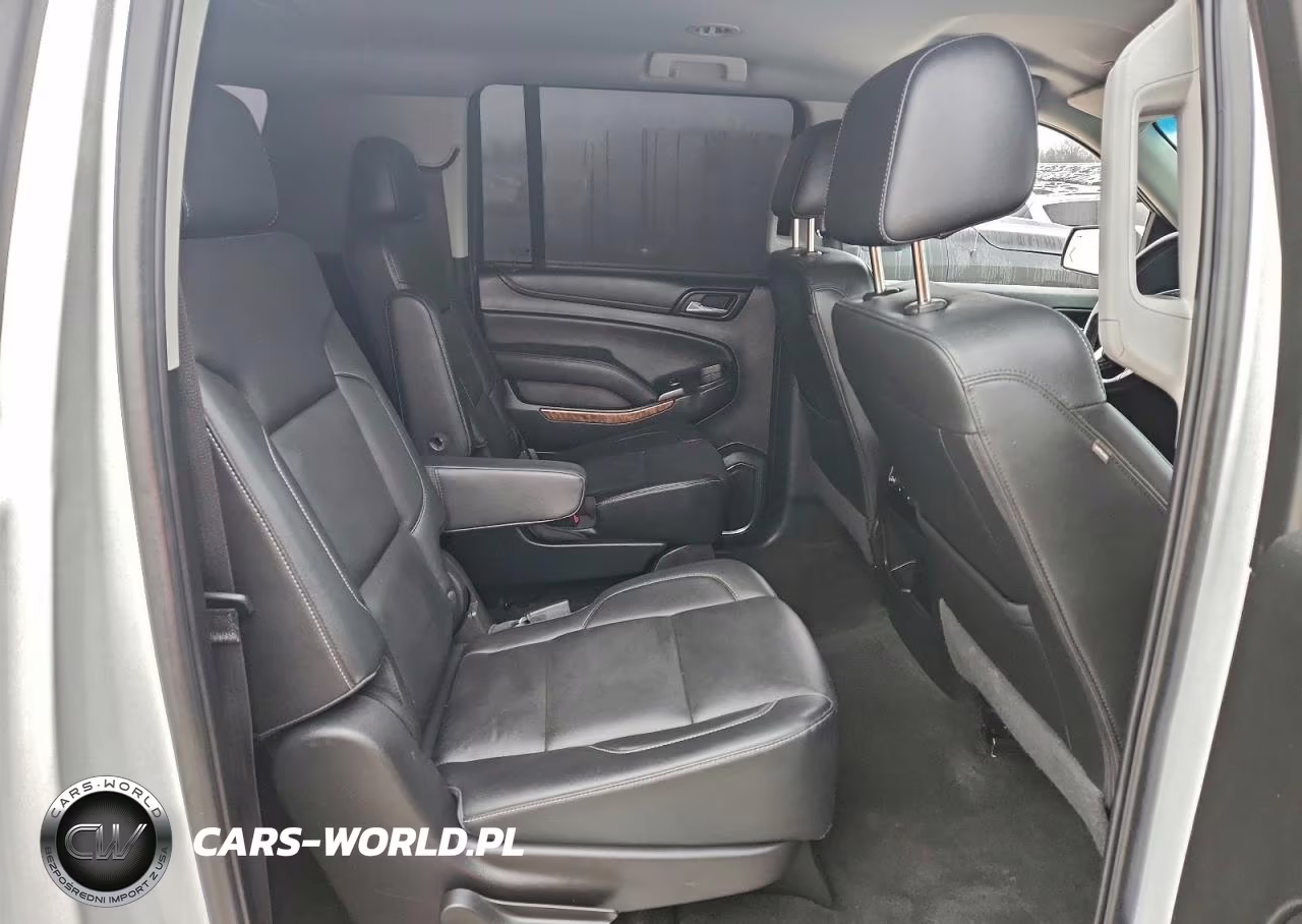 2018 Chevrolet Suburban C1500 Premier VIN:1GNSCJKC8JR161889 - 11