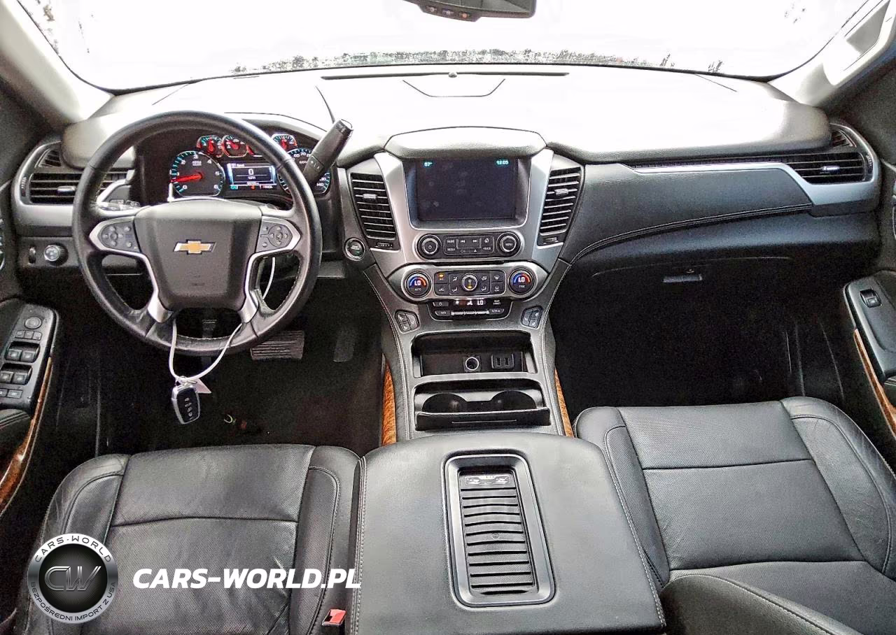 2018 Chevrolet Suburban C1500 Premier VIN:1GNSCJKC8JR161889 - 8