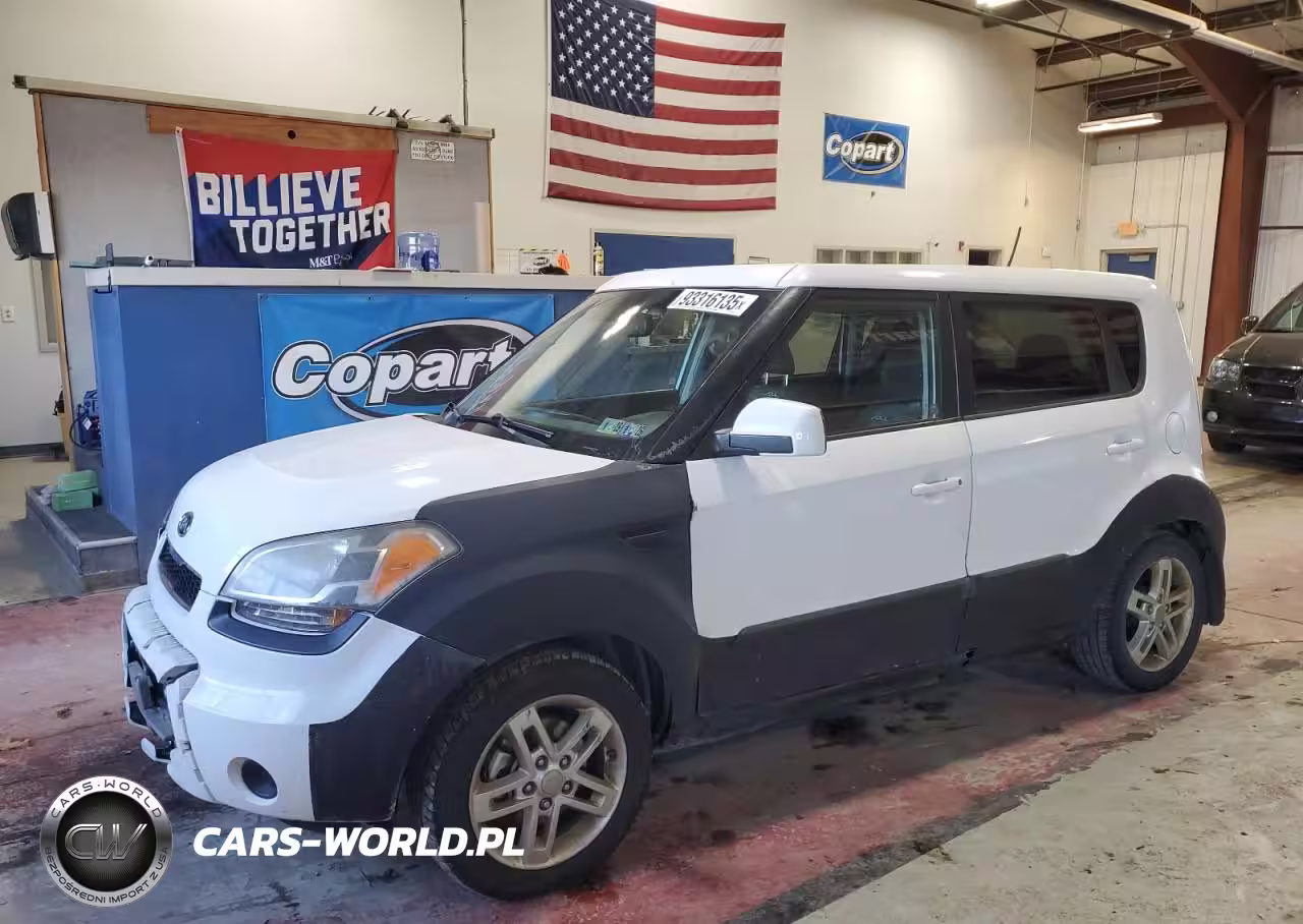 2011 Kia Soul +