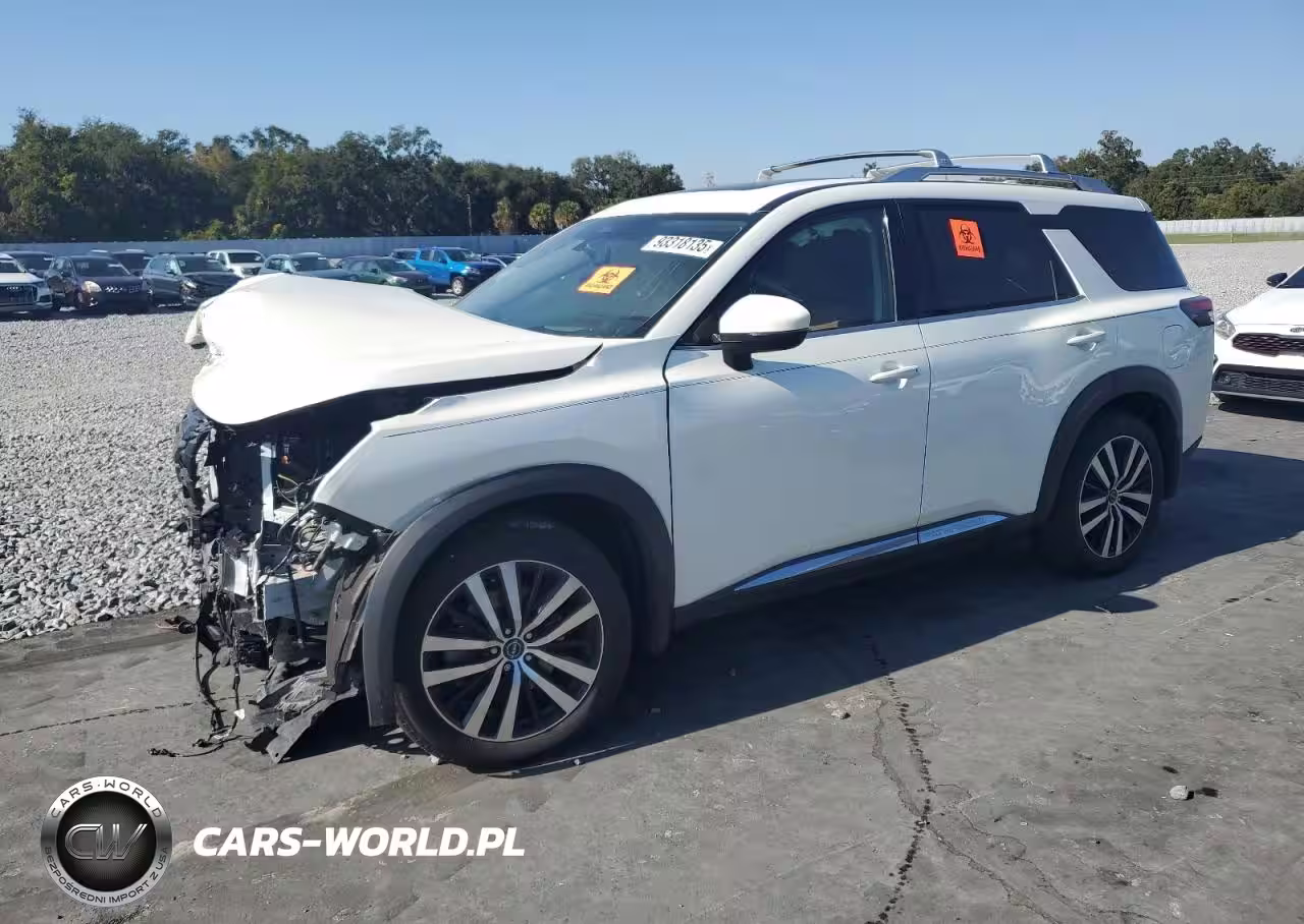 2023 Nissan Pathfinder Platinum