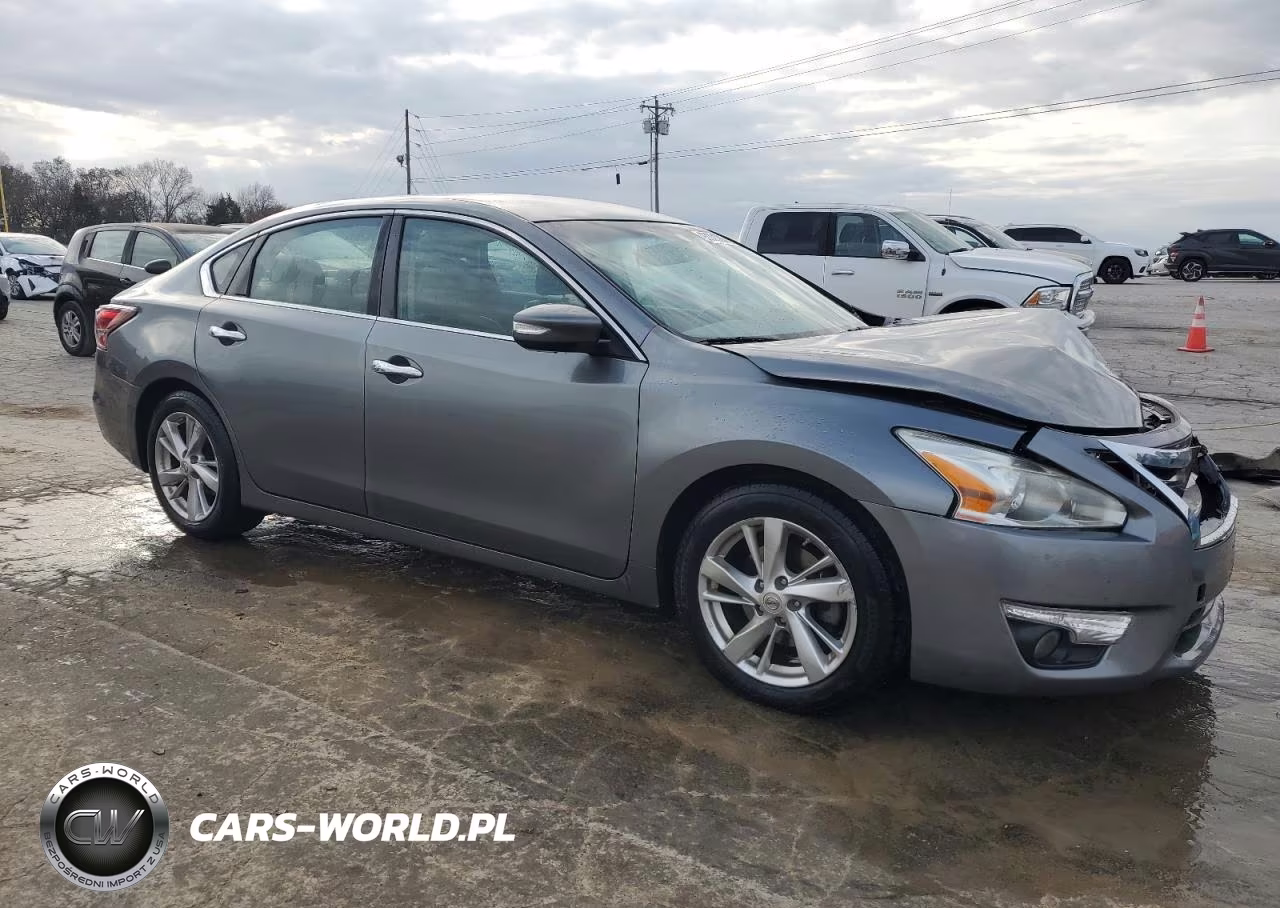 2015 Nissan Altima 2.5 VIN:1N4AL3AP4FC415764 - 4