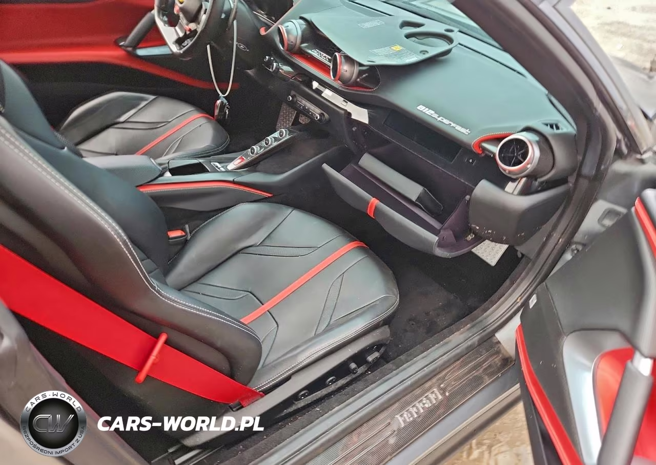 2018 Ferrari 812 Superfast VIN:ZFF83CLA6J0235697 - 10
